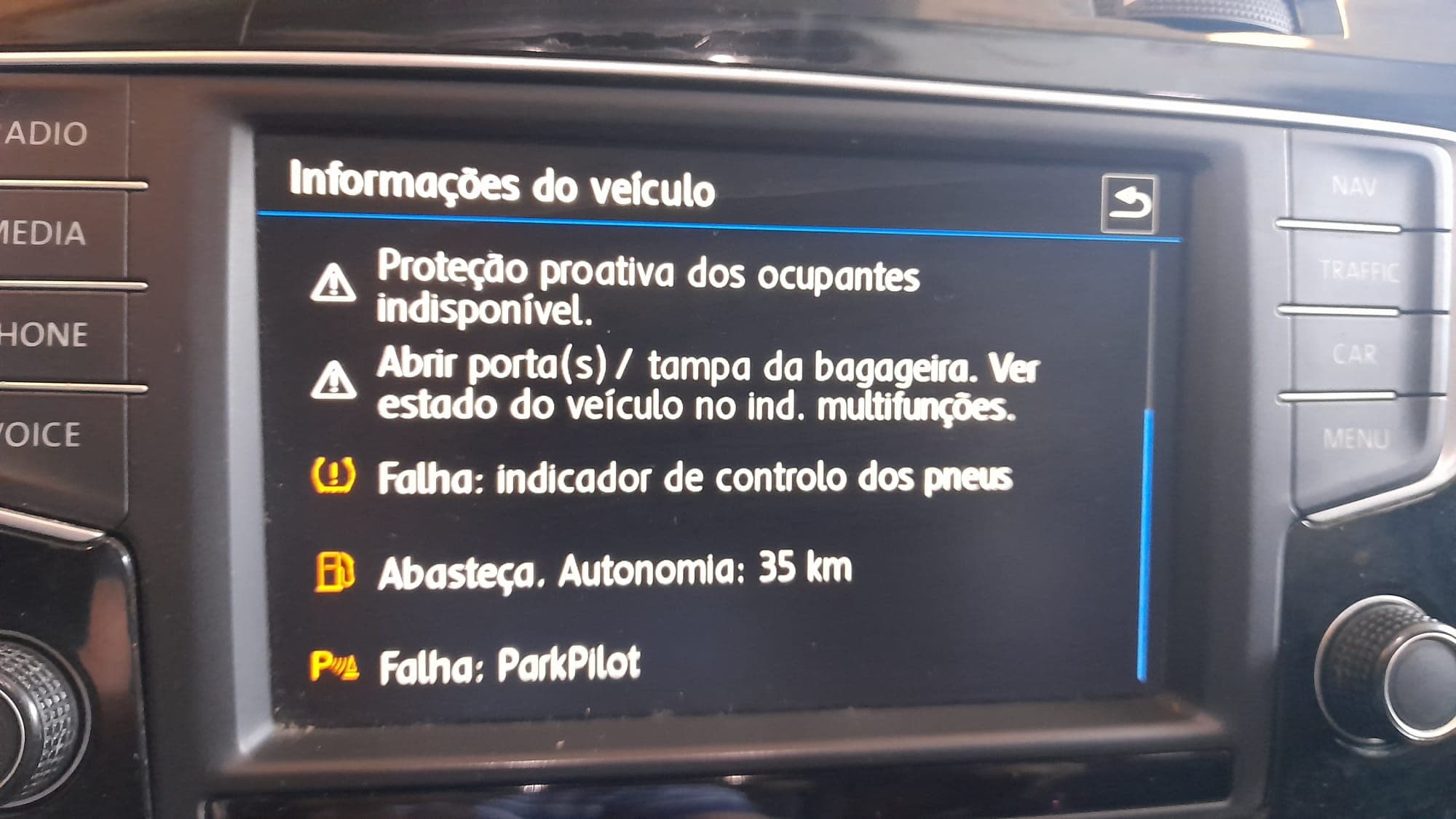 Volkswagen Golf TDI · Ano 2016 — imagem 21