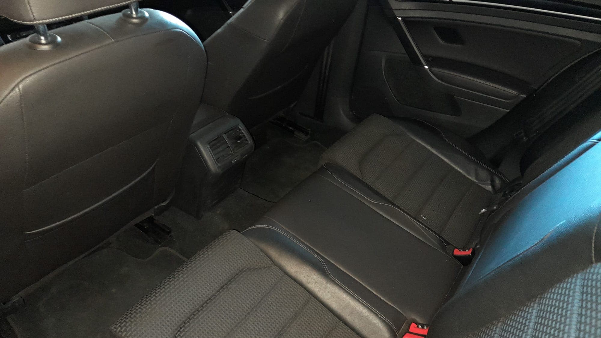 Volkswagen Golf TDI · Ano 2016 — imagem 23