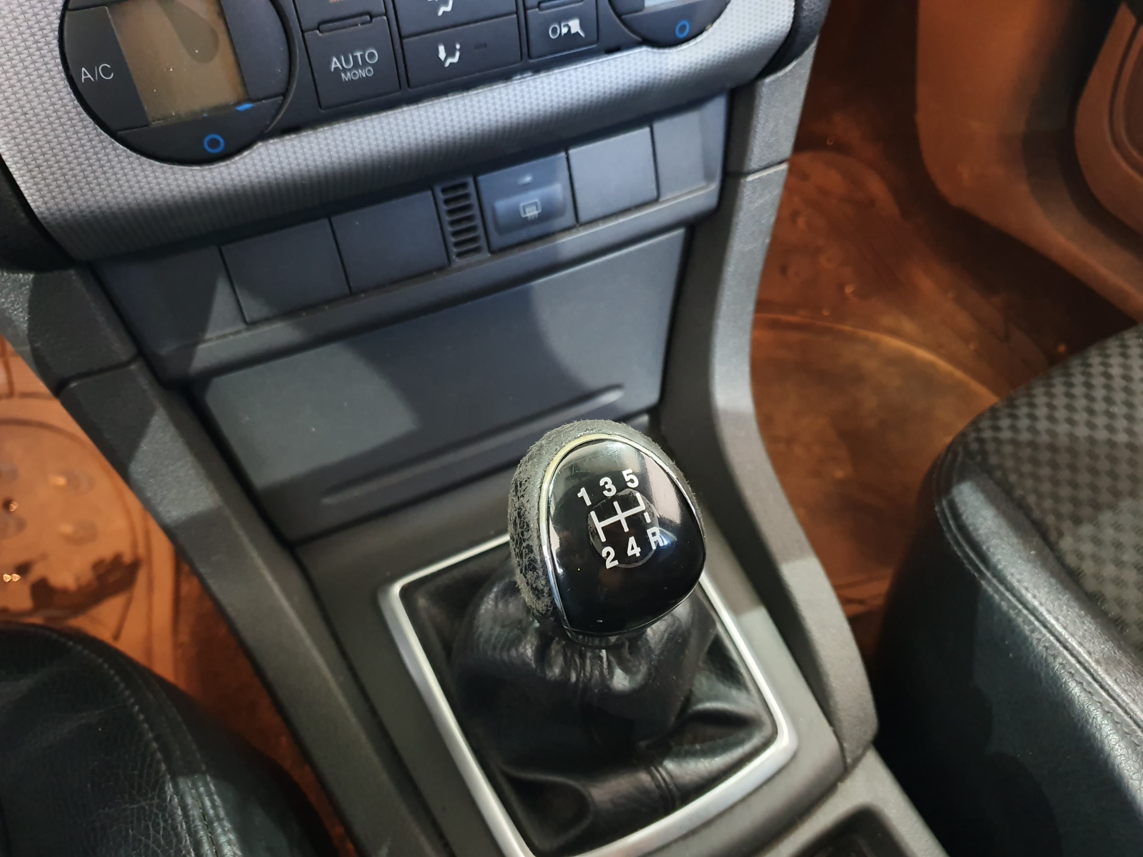 Ford Focus · Ano 2005 — image 41