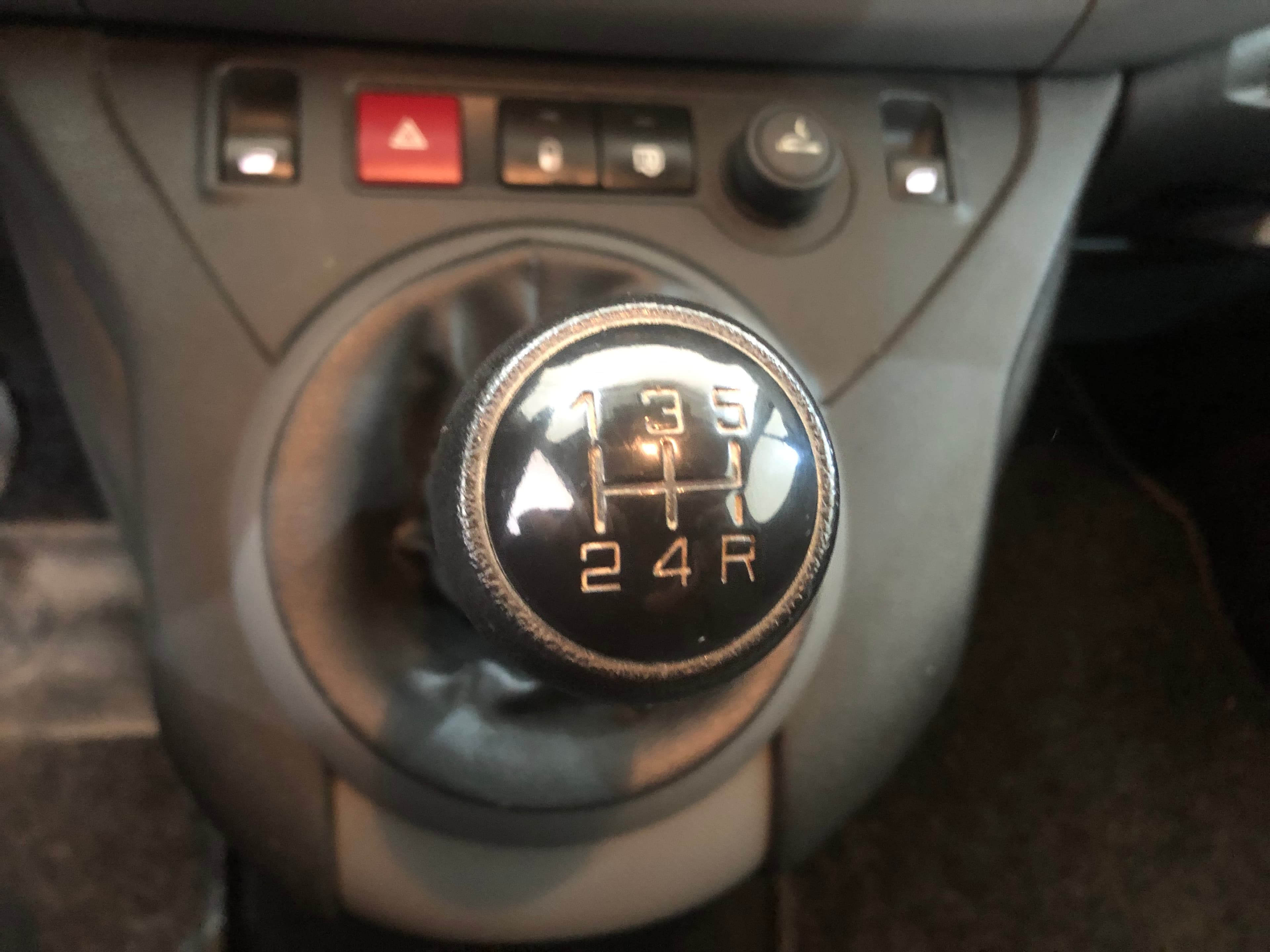 Peugeot Partner · Ano 2017 — imagem 32
