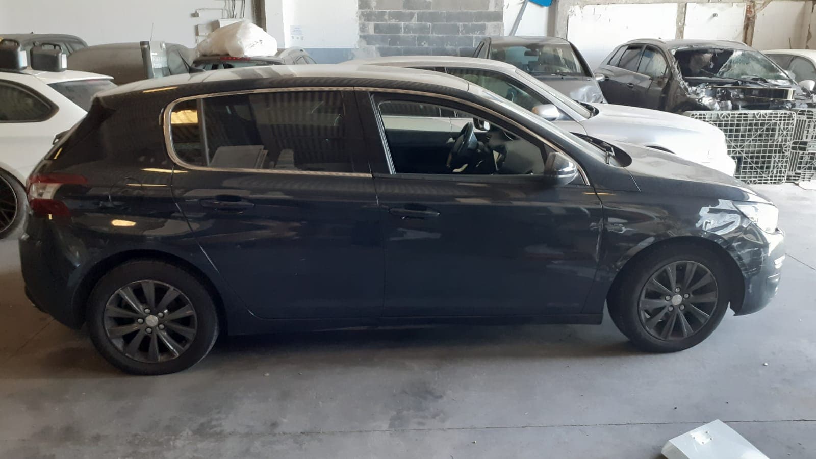 Peugeot 308 · Ano 2015 — imagen 6