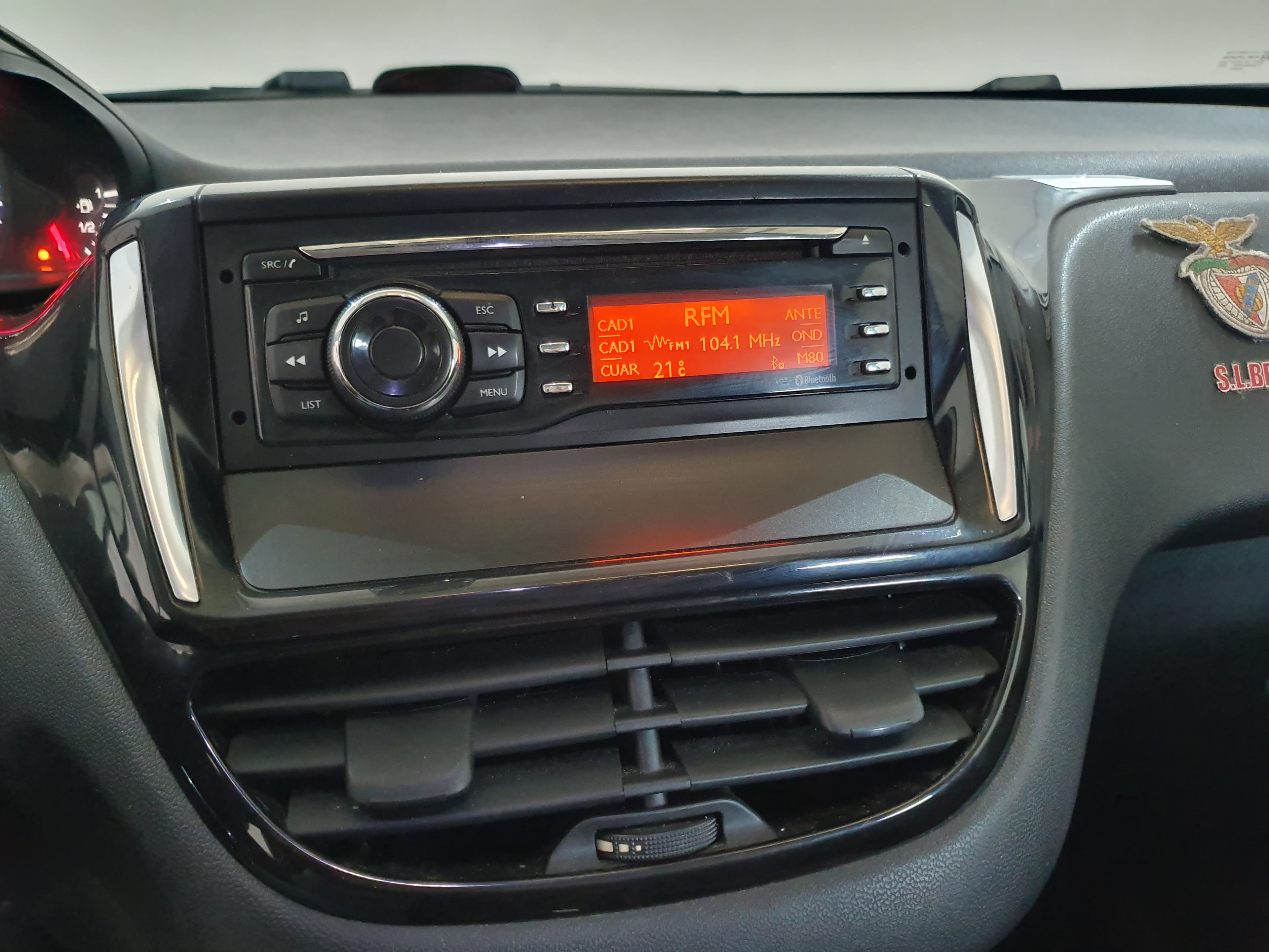 Peugeot 208 · Ano 2013 — imagem 36