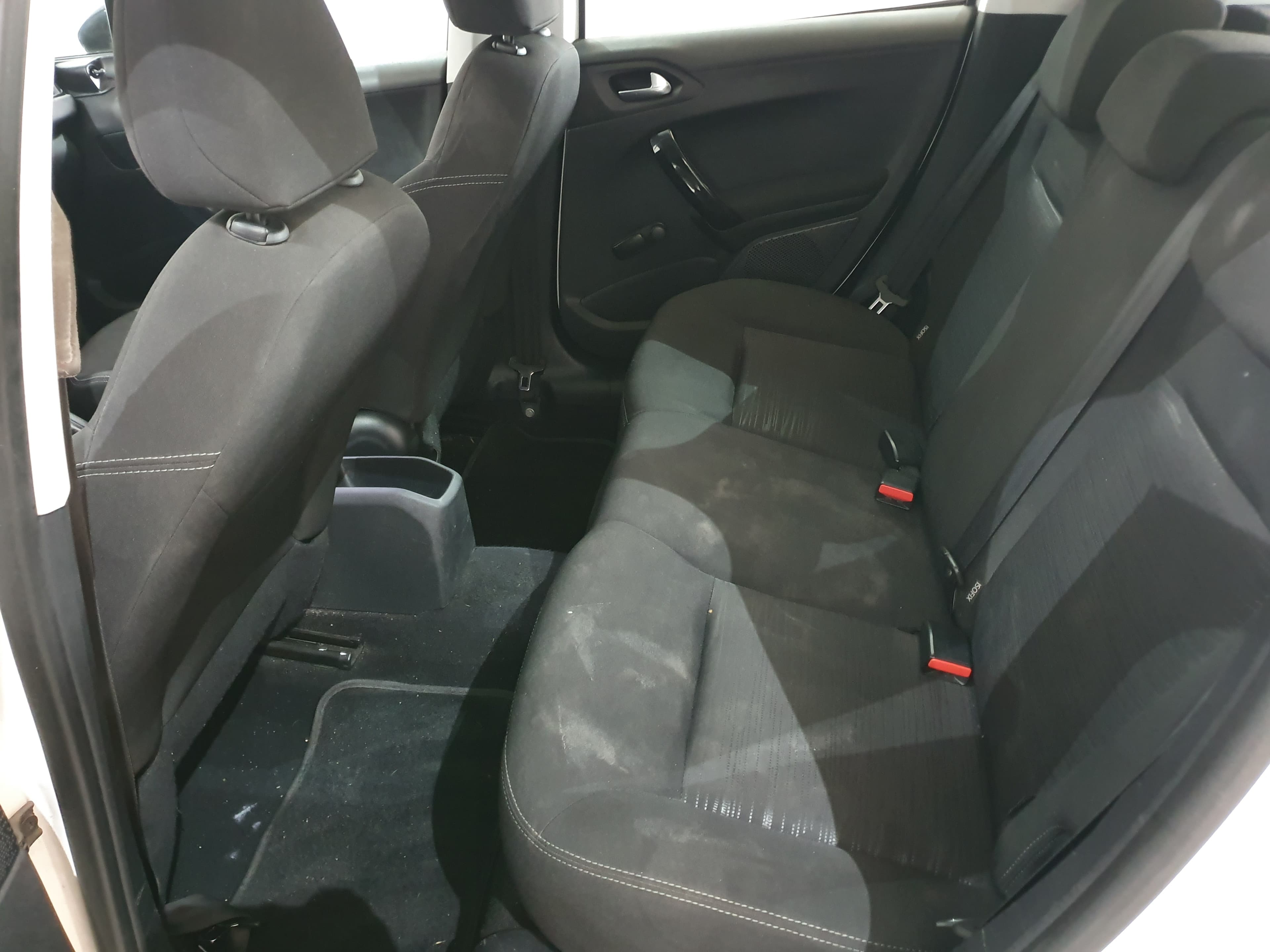 Peugeot 208 · Ano 2013 — imagem 31