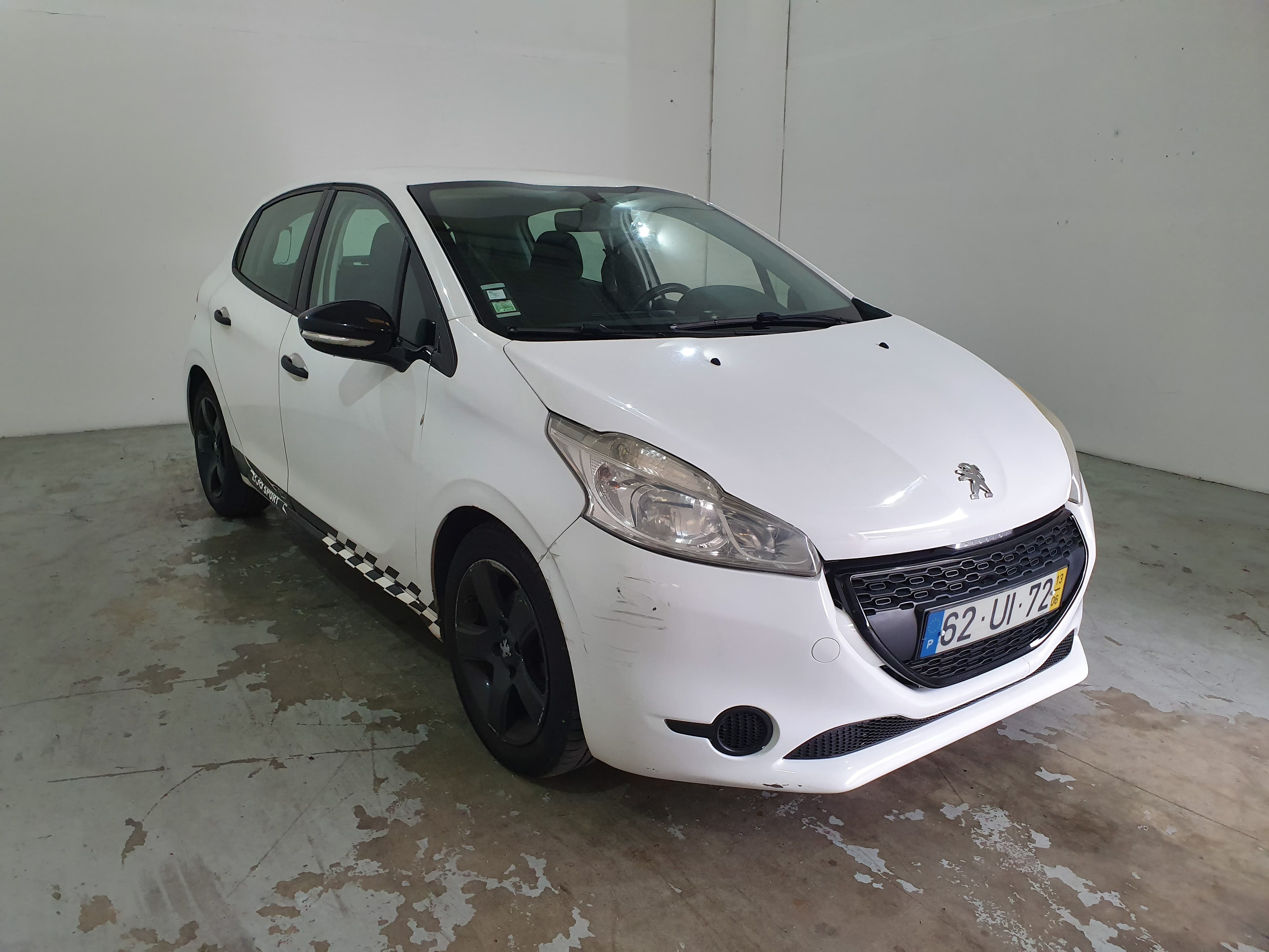 Peugeot 208 · Ano 2013 — imagem 3