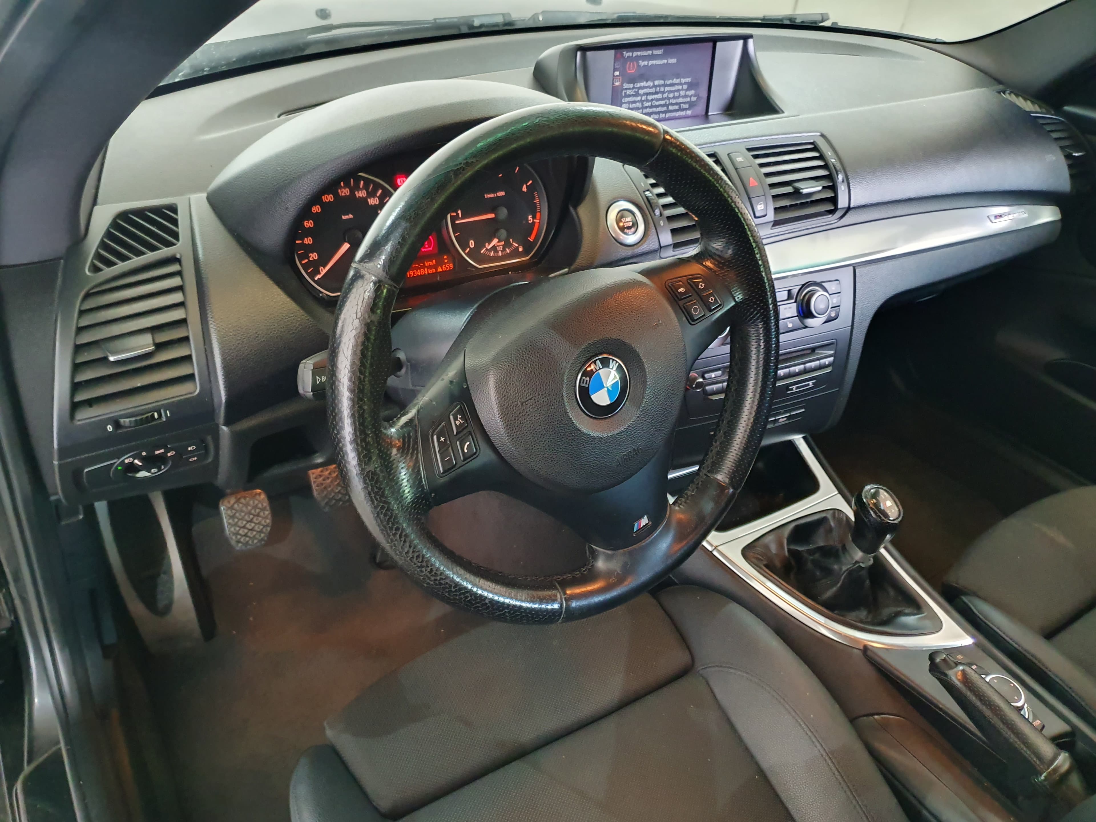 BMW 118D · Ano 2010 — imagen 31