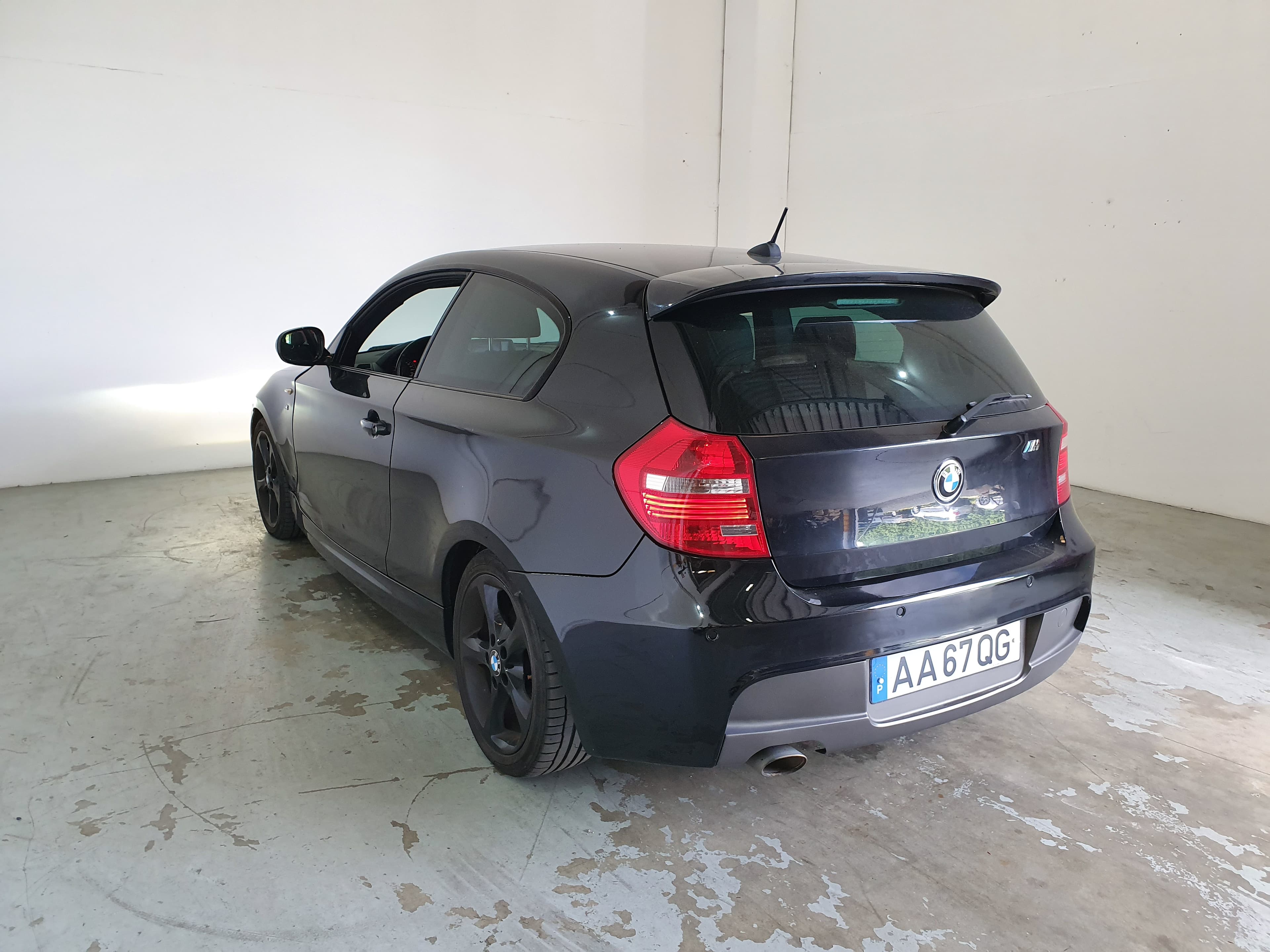 BMW 118D · Ano 2010 — imagen 6