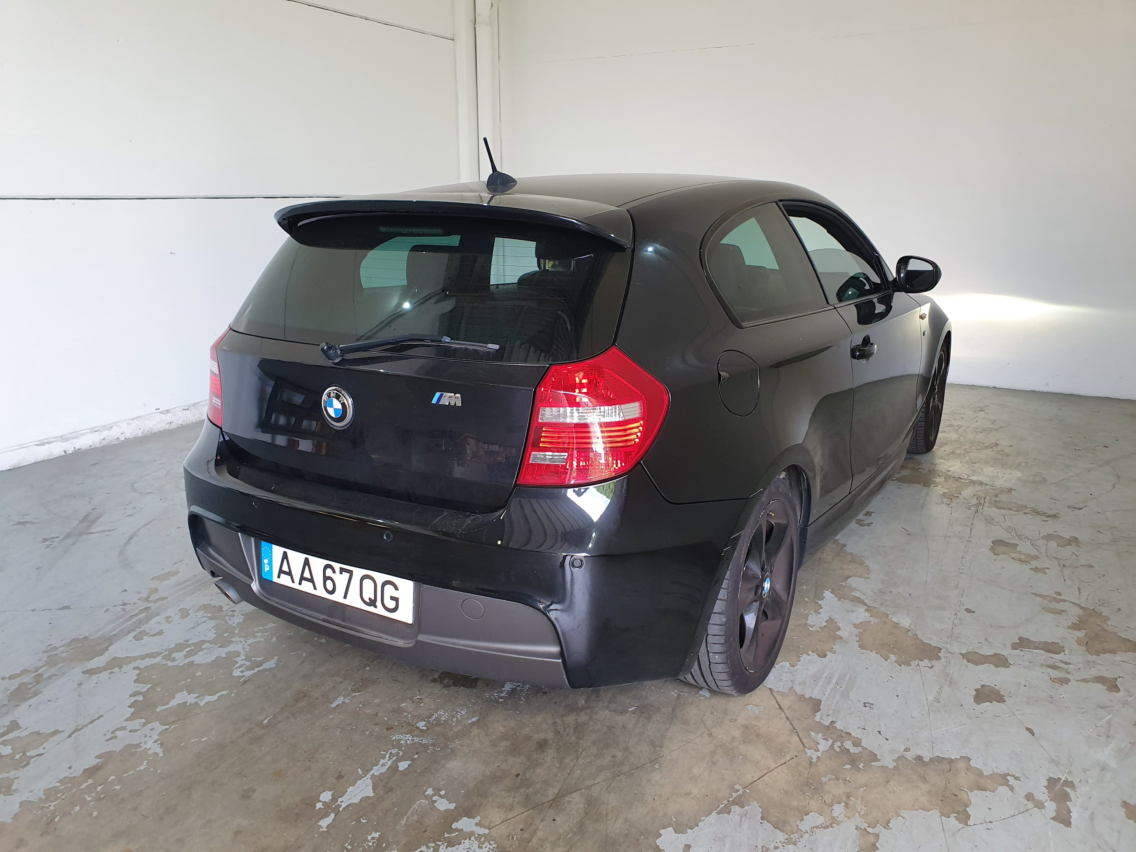 BMW 118D · Ano 2010 — imagen 8