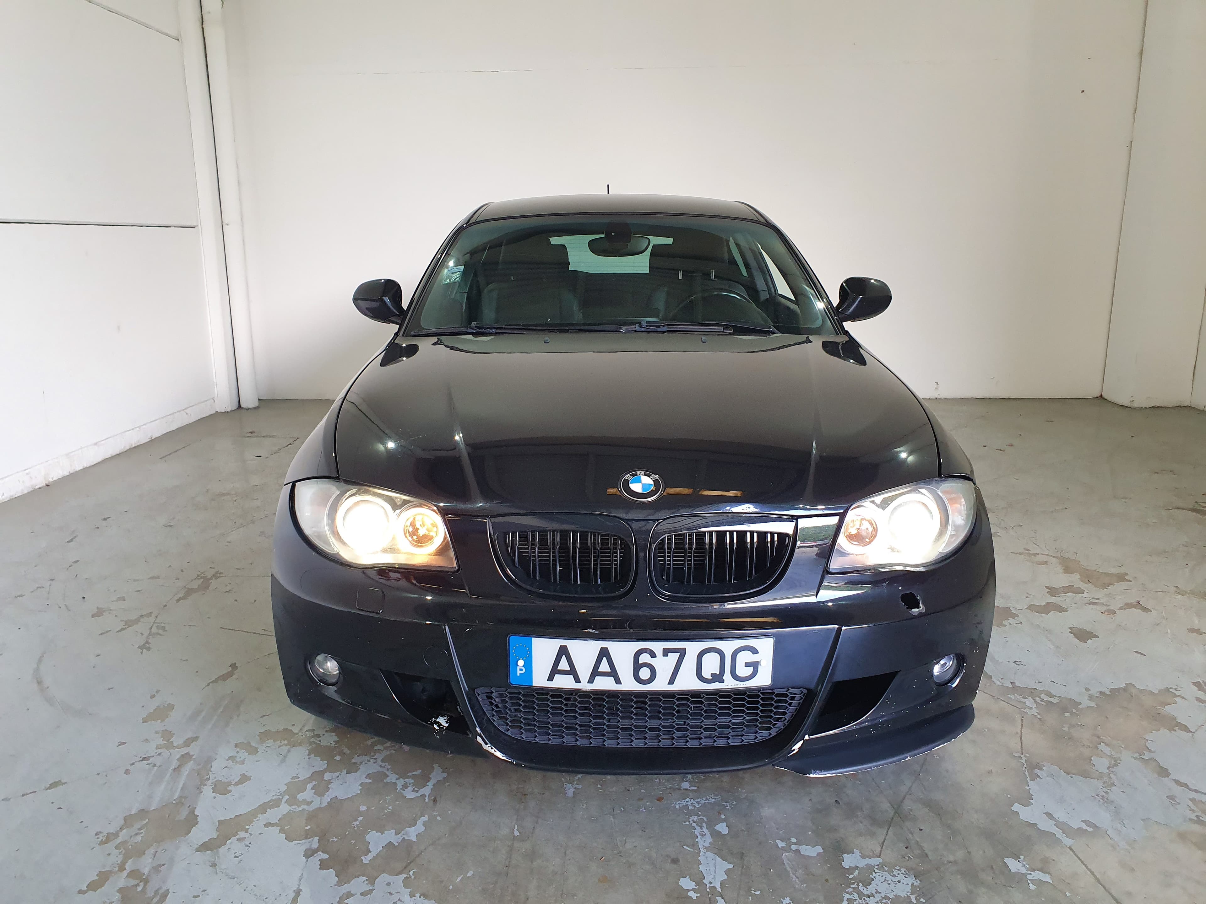 BMW 118D · Ano 2010 — imagen 2