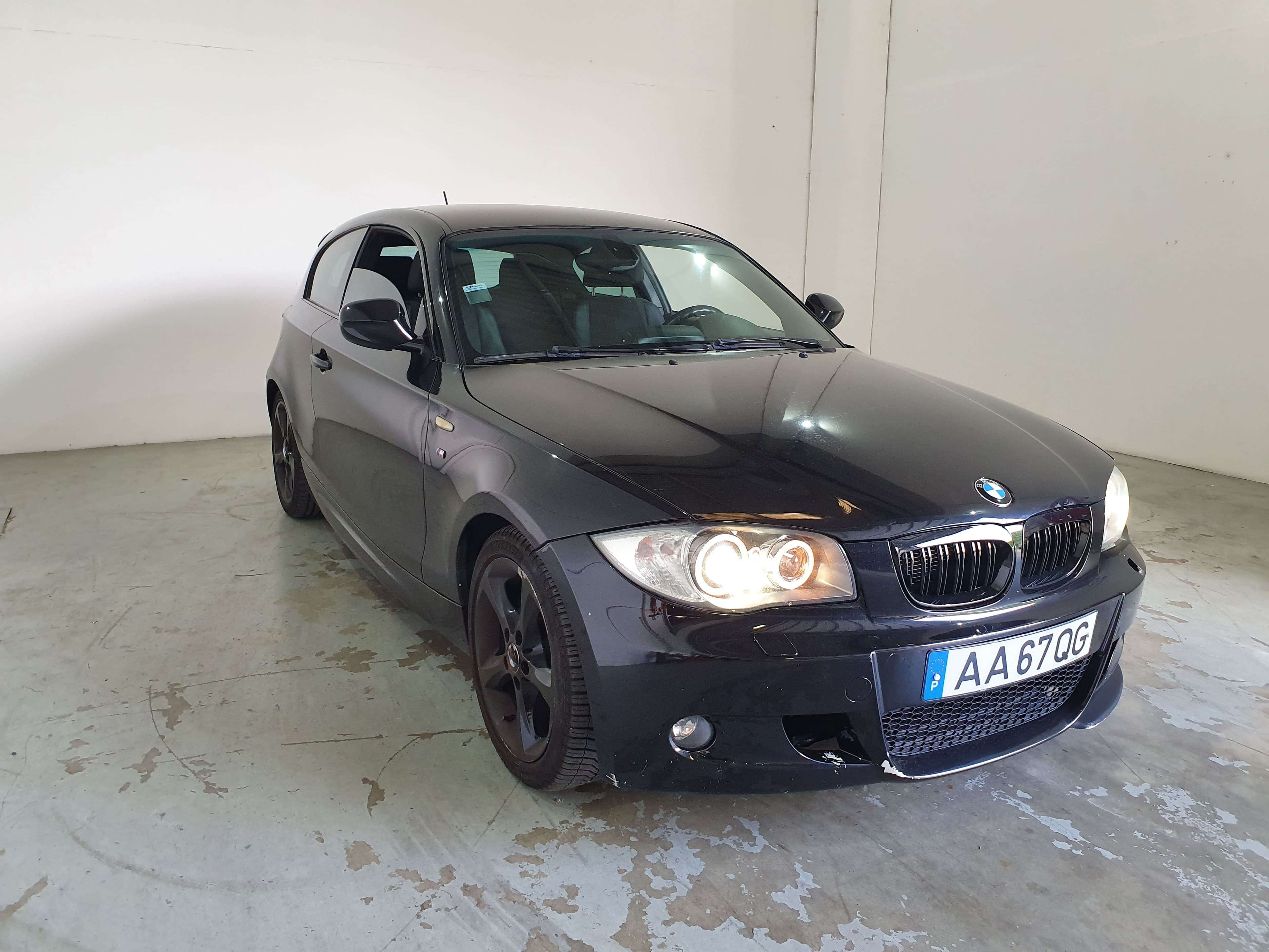 BMW 118D · Ano 2010 — imagen 3