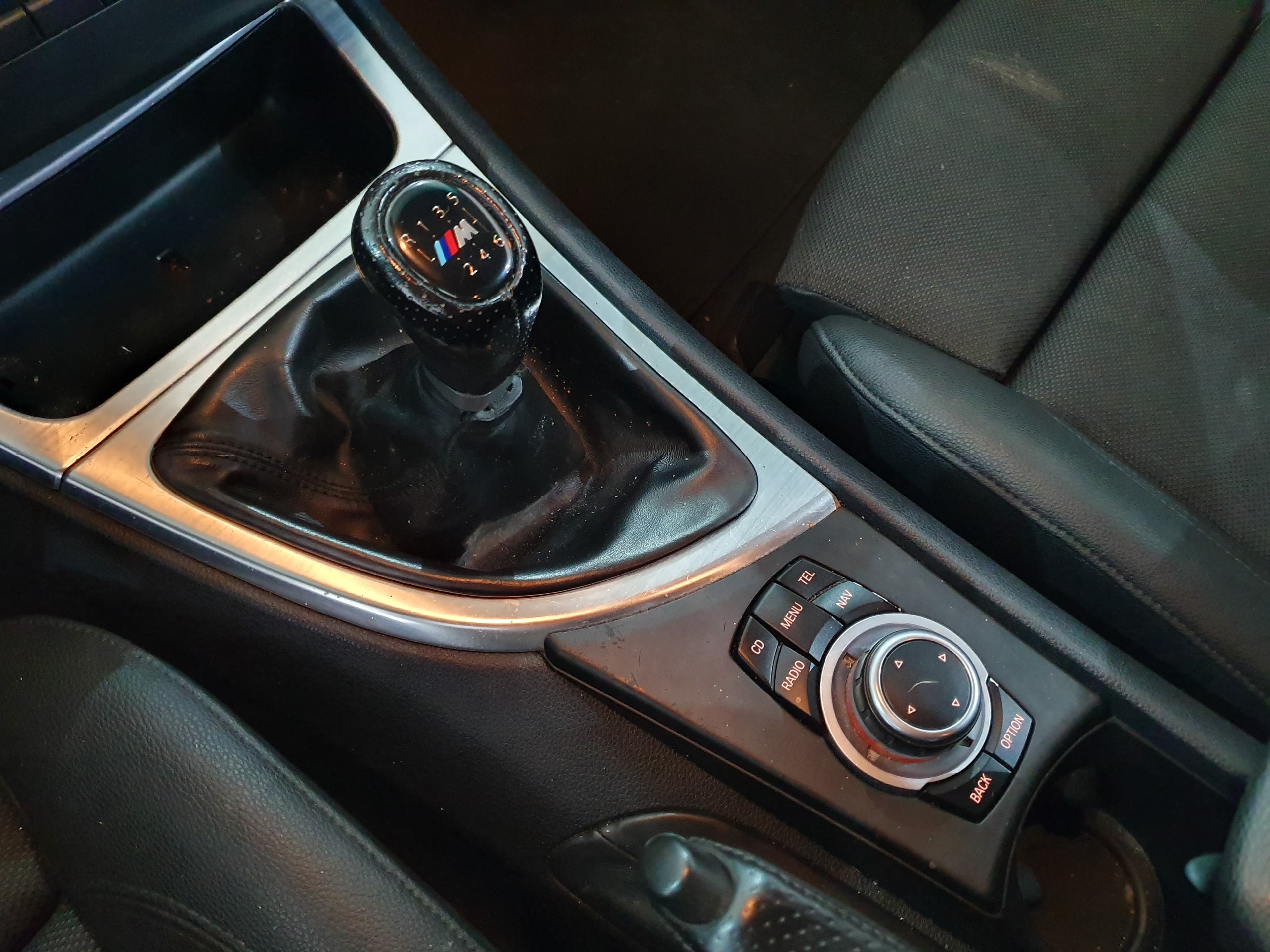 BMW 118D · Ano 2010 — imagen 36