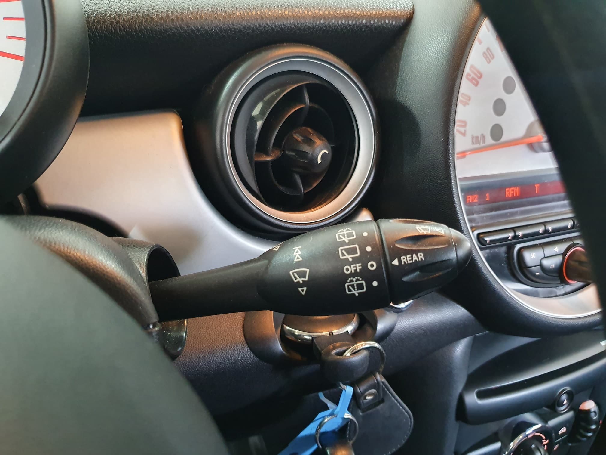 Mini One · Ano 2013 — imagem 33