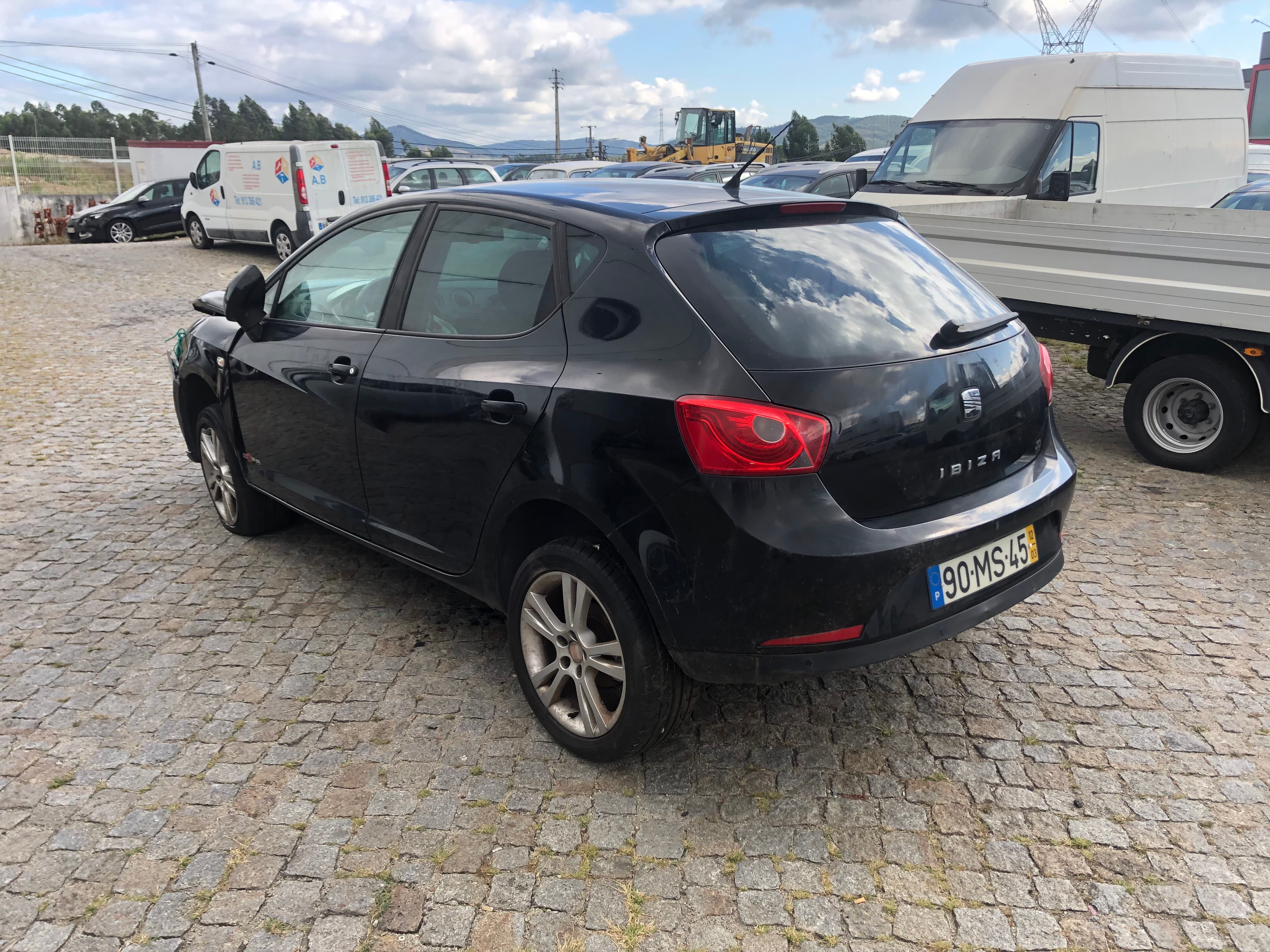 Seat Ibiza TDI · Ano 2012 — imagen 1