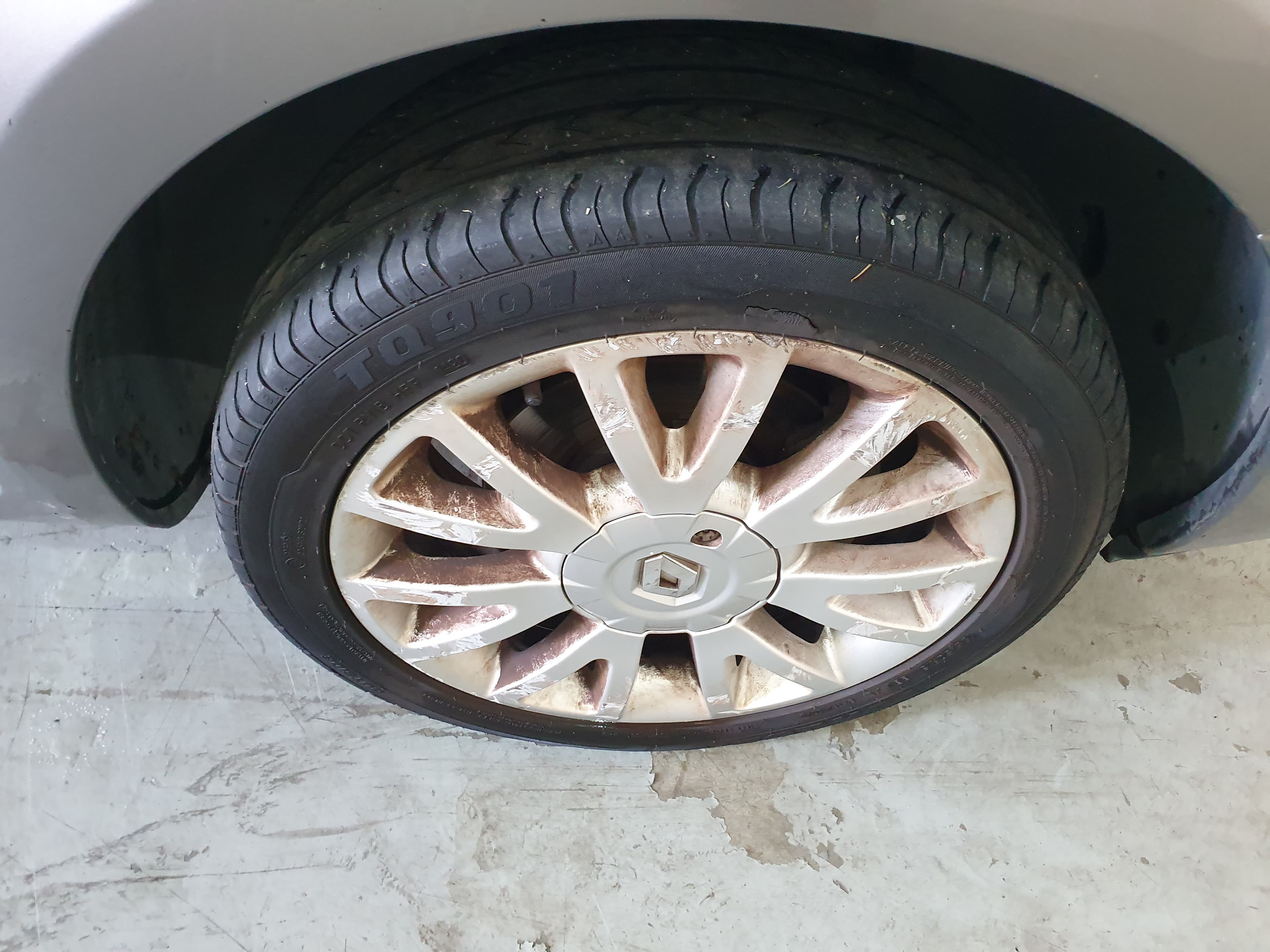 Renault Clio · Ano 2011 — imagem 18