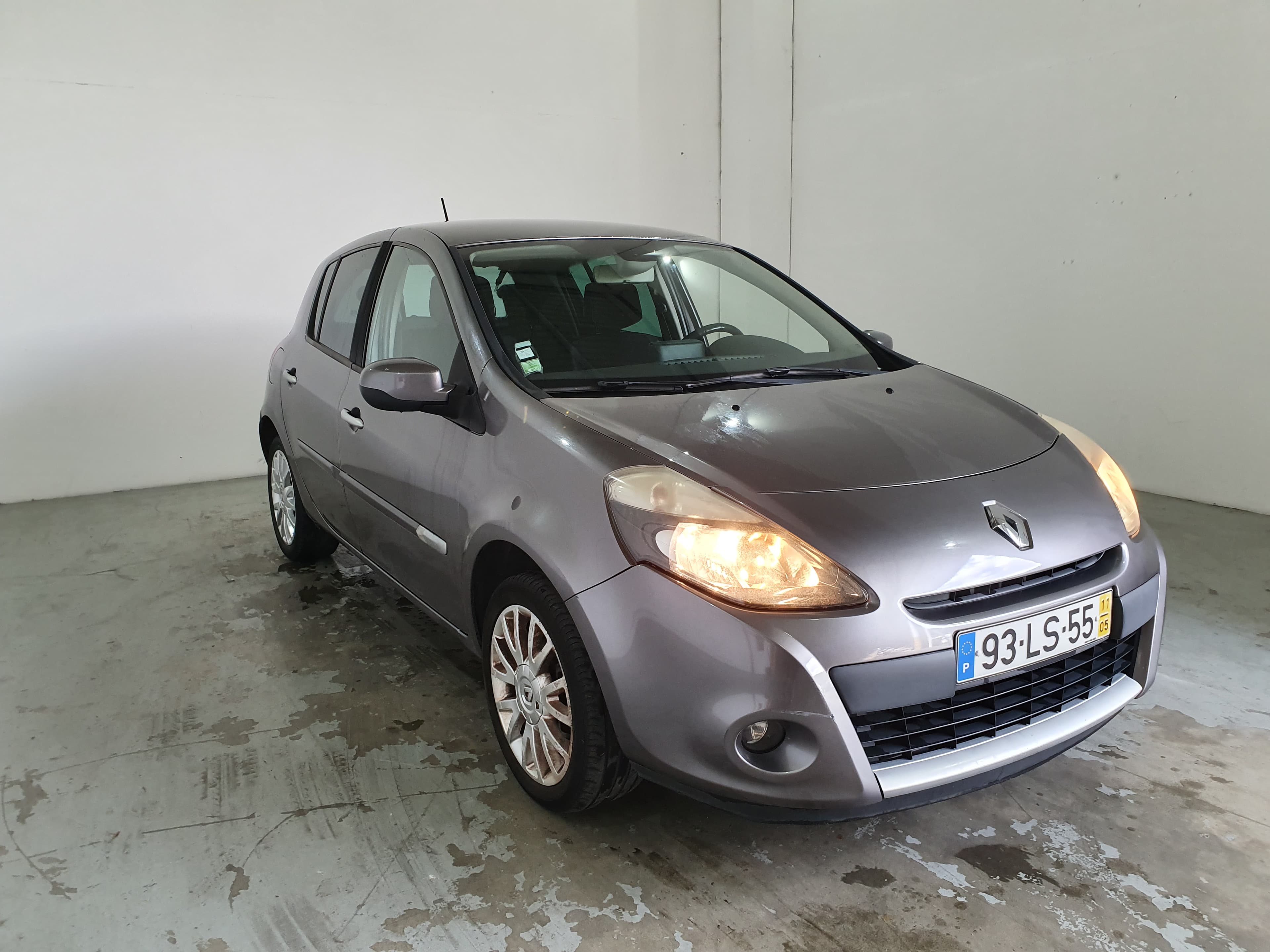 Renault Clio · Ano 2011 — imagem 3