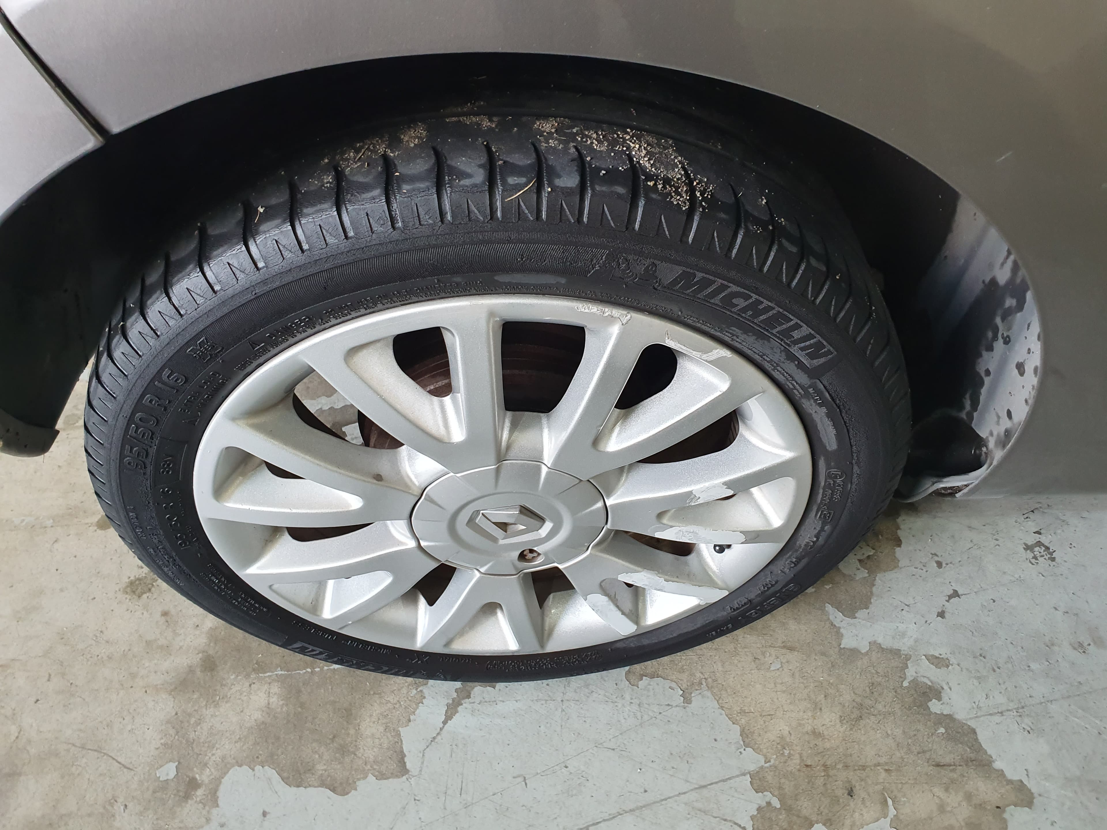 Renault Clio · Ano 2011 — imagem 19