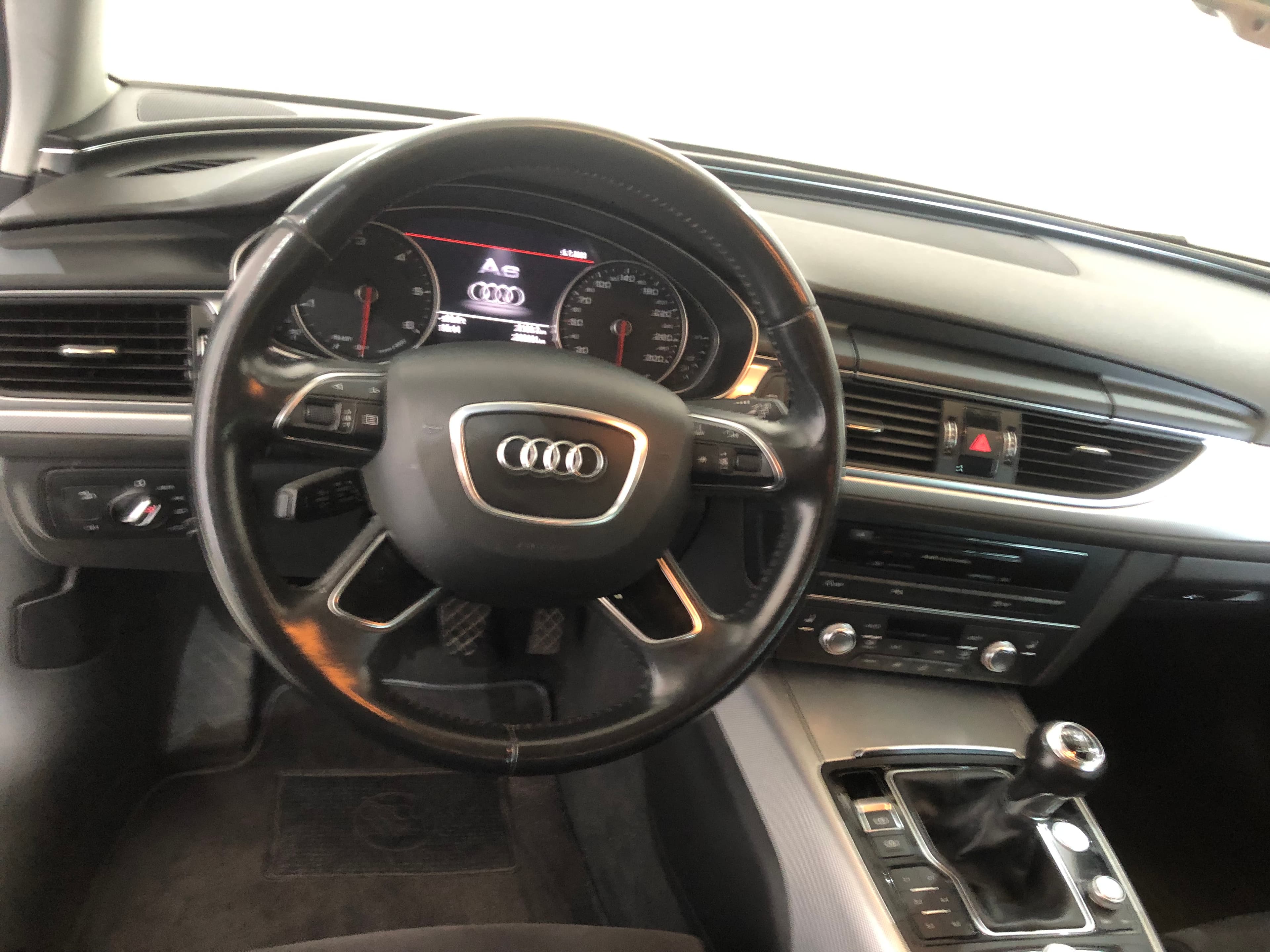 Audi A6 · Ano 2015 — image 21