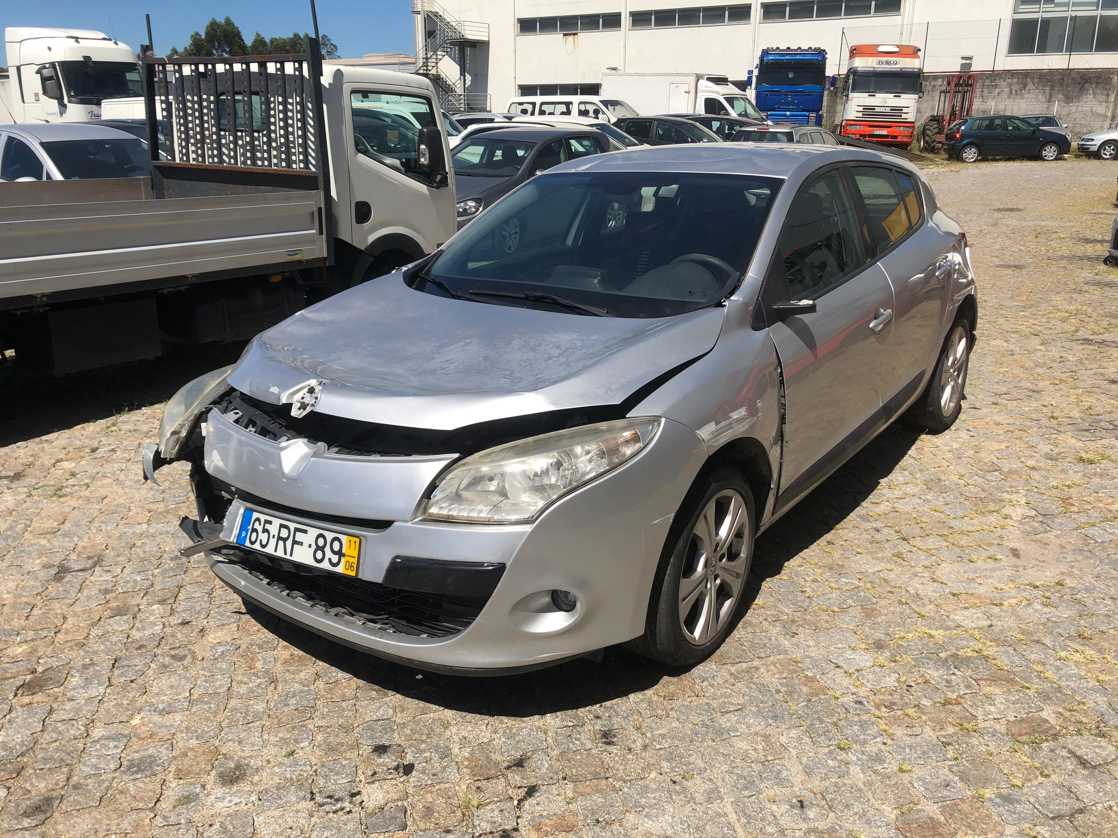 Renault Mégane · Ano 2011 — image 2