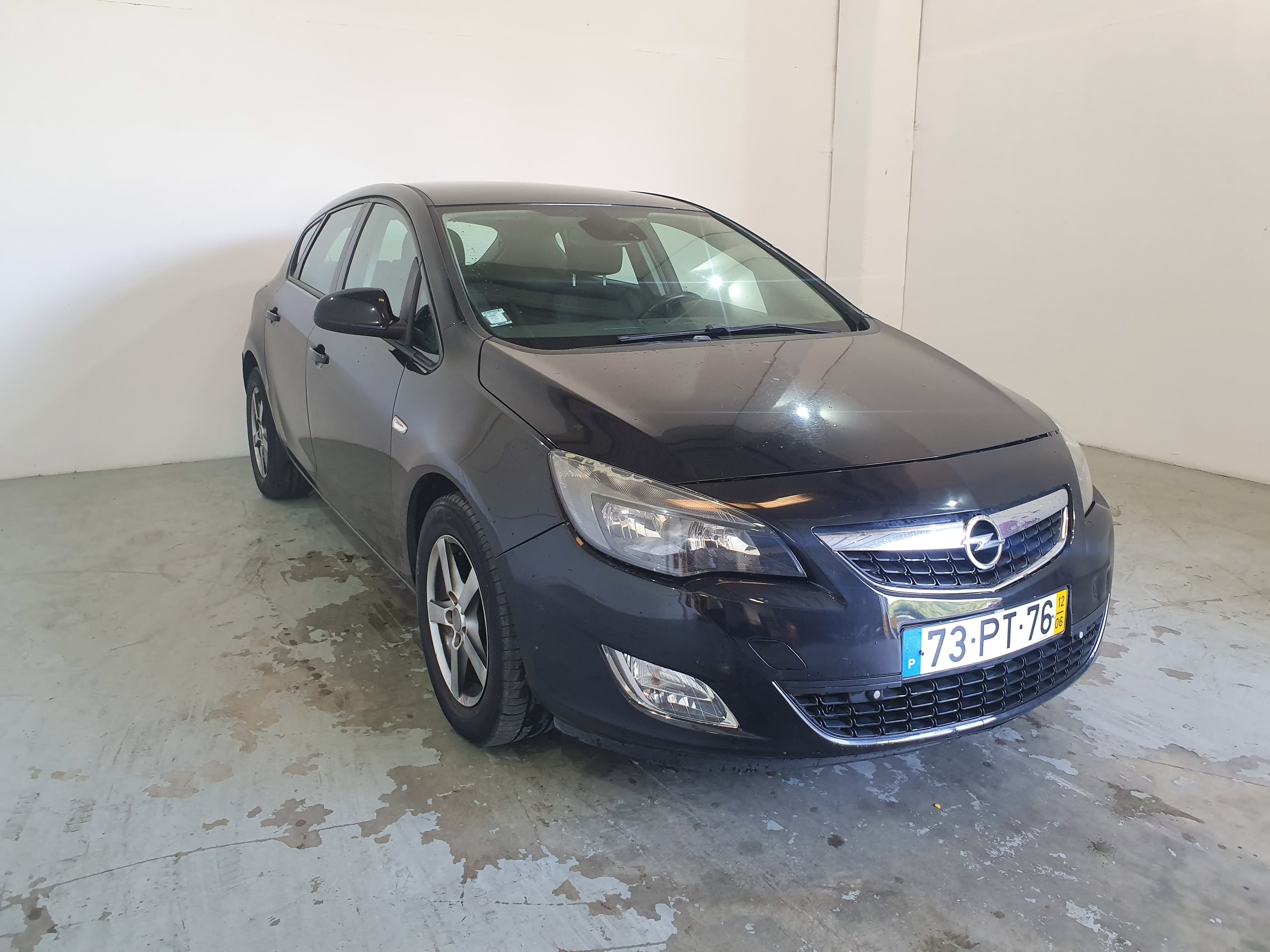 Opel Astra 1.7 CDTI · Ano 2012 — imagem 3