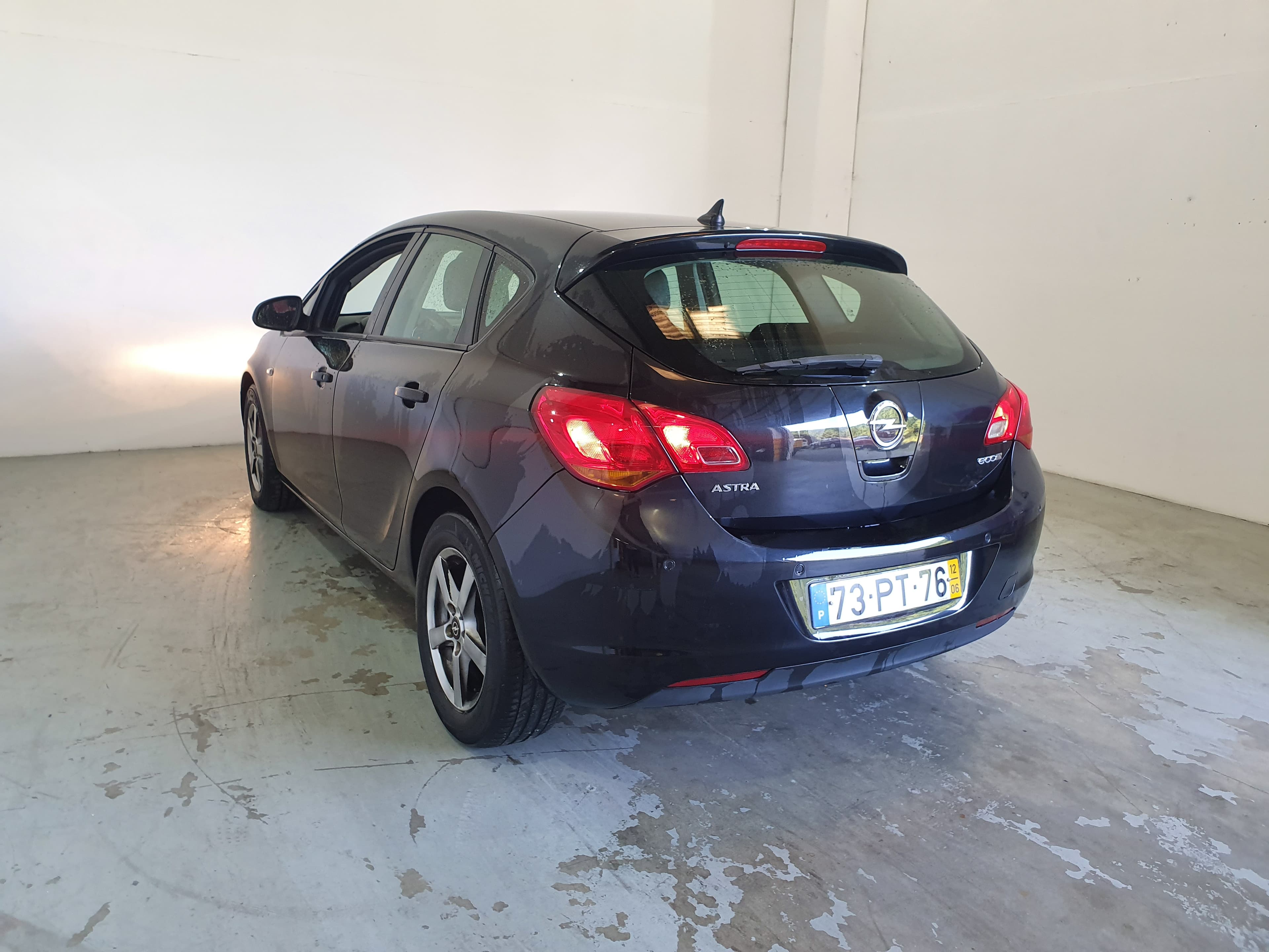 Opel Astra 1.7 CDTI · Ano 2012 — imagem 9