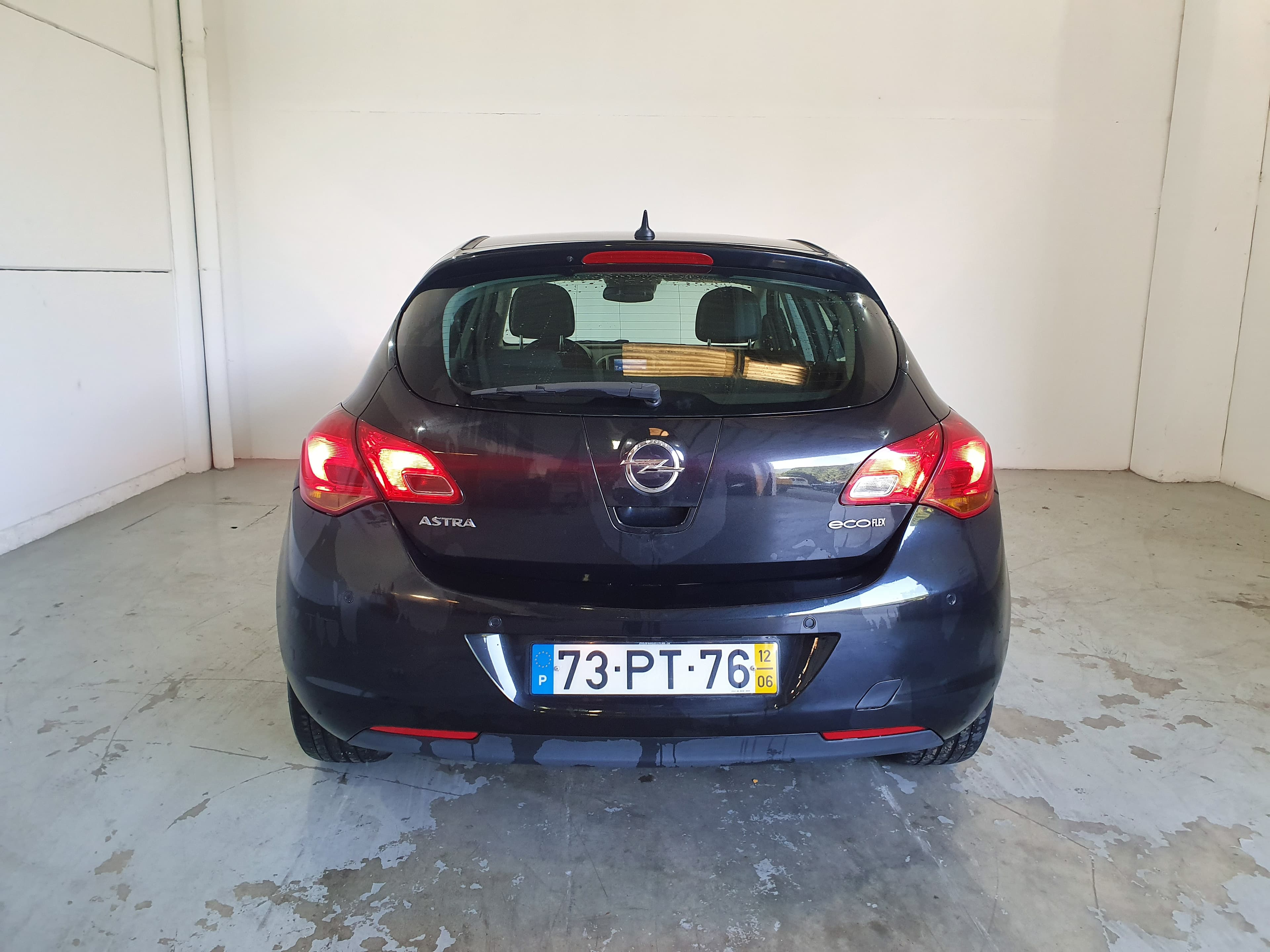 Opel Astra 1.7 CDTI · Ano 2012 — imagem 4