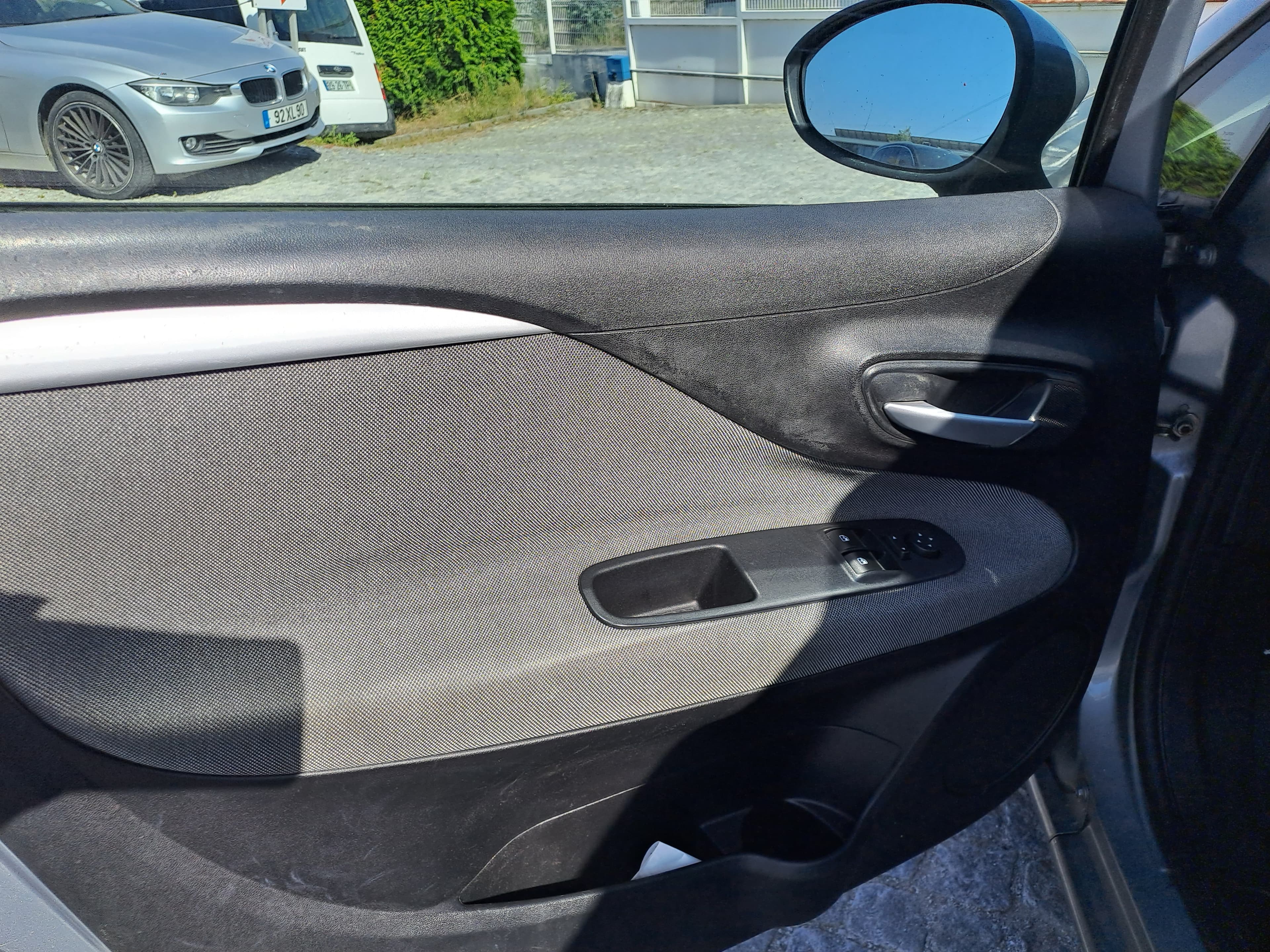 Fiat Punto · Ano 2010 — imagem 13