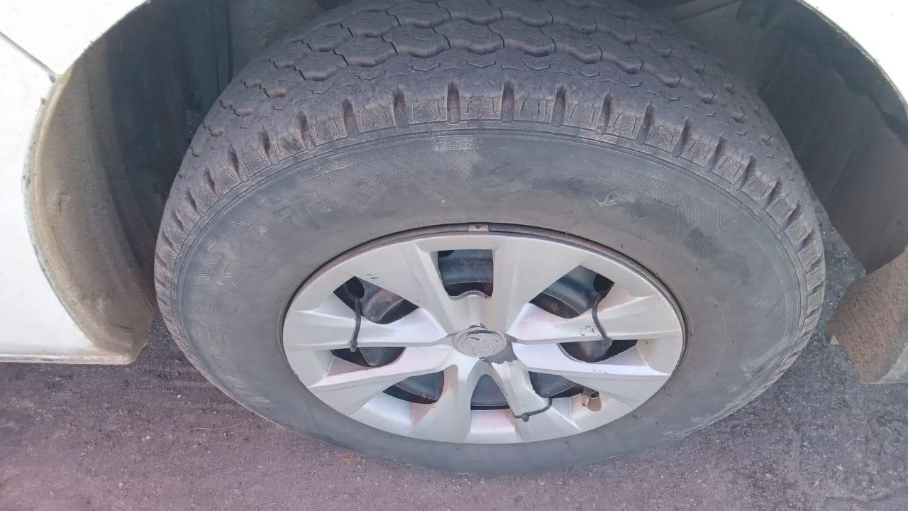 Minibus Toyota Hiace 2.5 — imagen 18