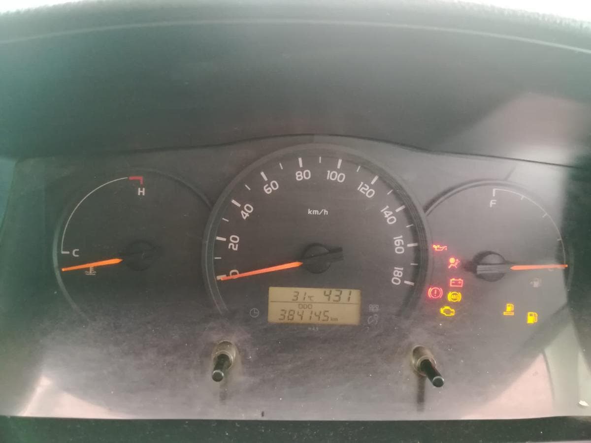 Minibus Toyota Hiace 2.5 — imagen 15