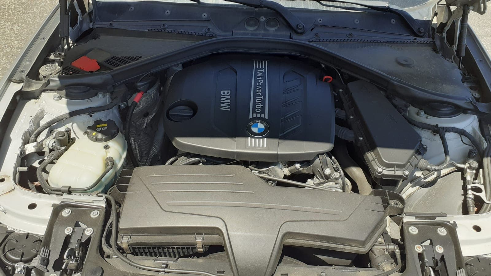 BMW 116D · Ano 2014 — imagen 9