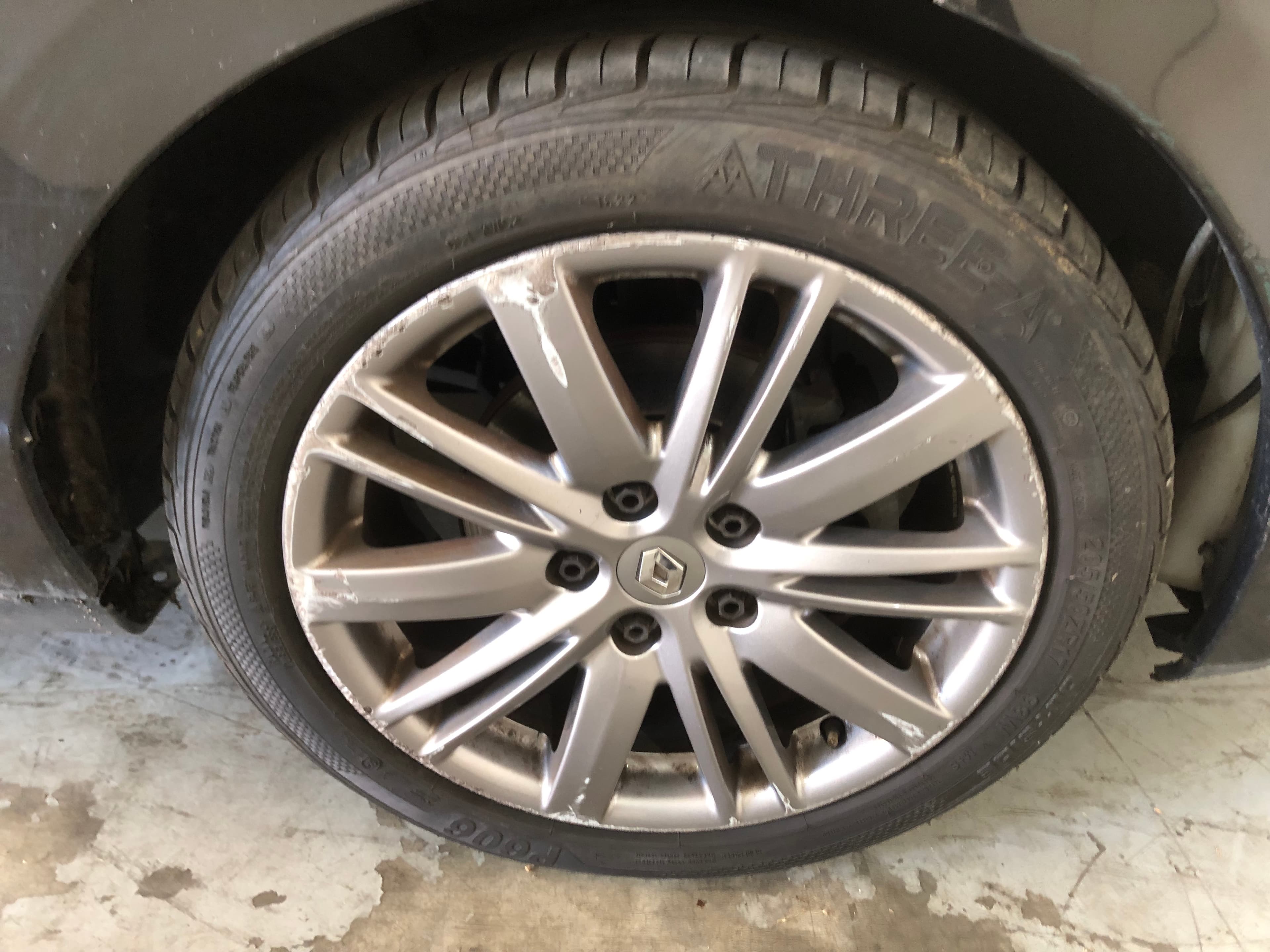 Renault Mégane III Coupé · Ano 2013 — imagem 22
