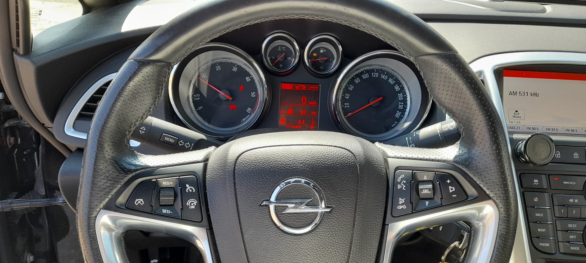 Opel Astra 1.7 CDTI · Ano 2014 — imagem 11