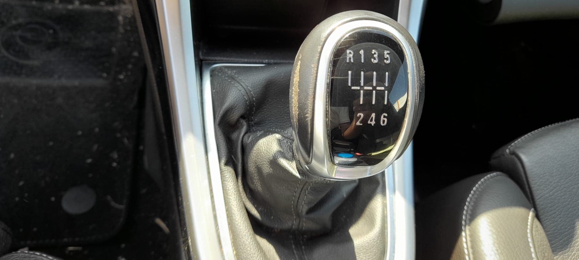 Opel Astra 1.7 CDTI · Ano 2014 — imagem 13