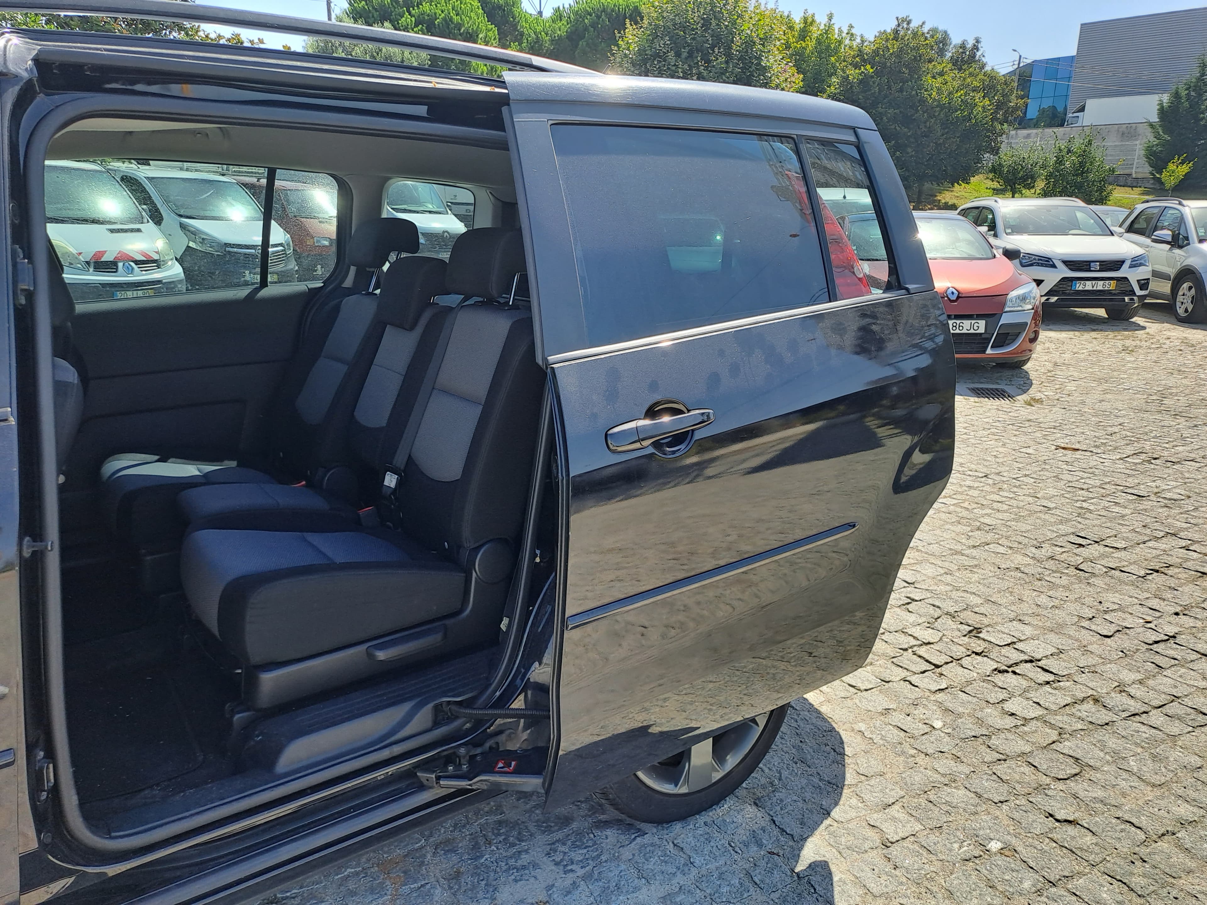 Mazda 5 · Ano 2006 — imagem 13