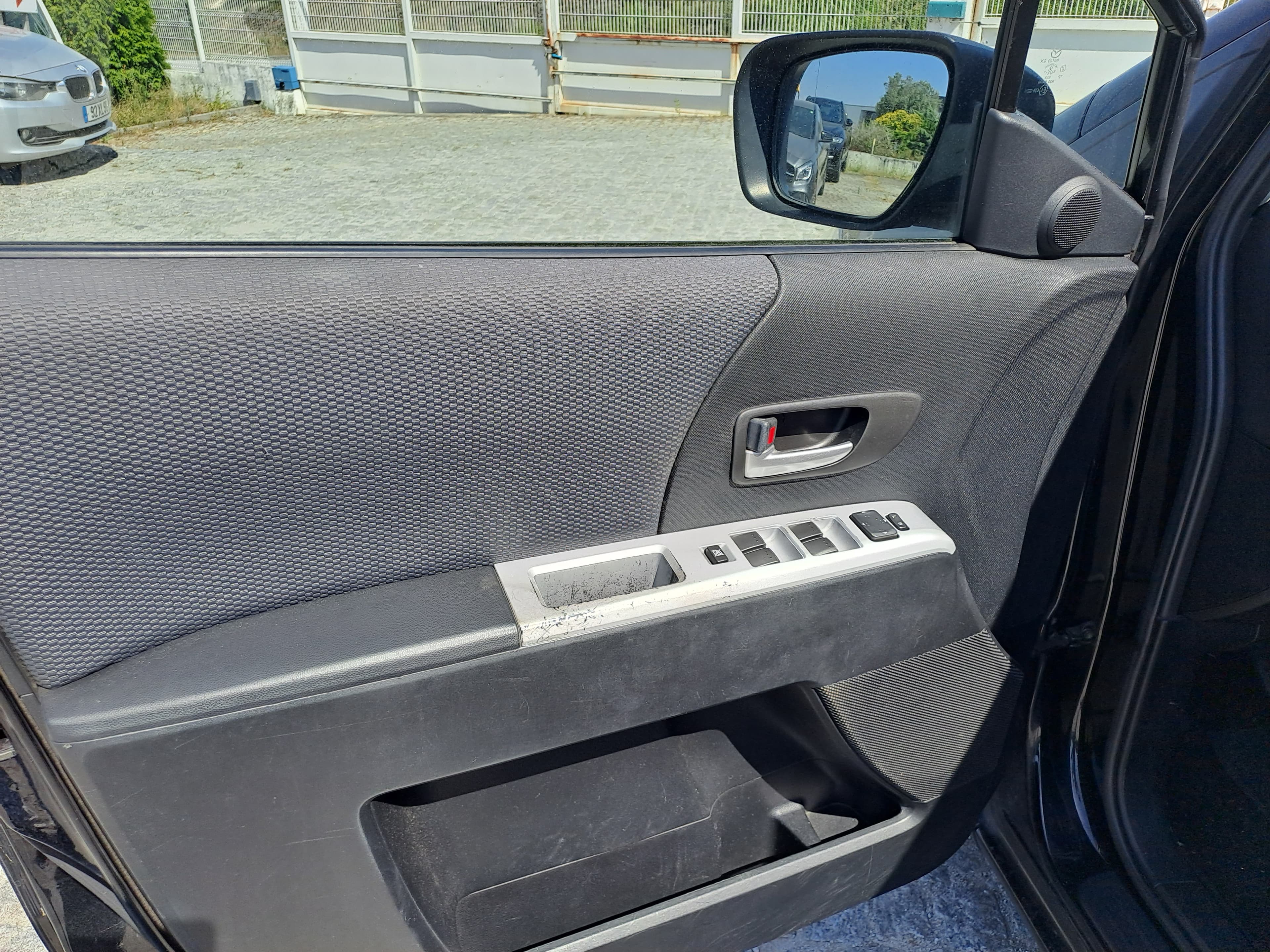 Mazda 5 · Ano 2006 — imagem 14