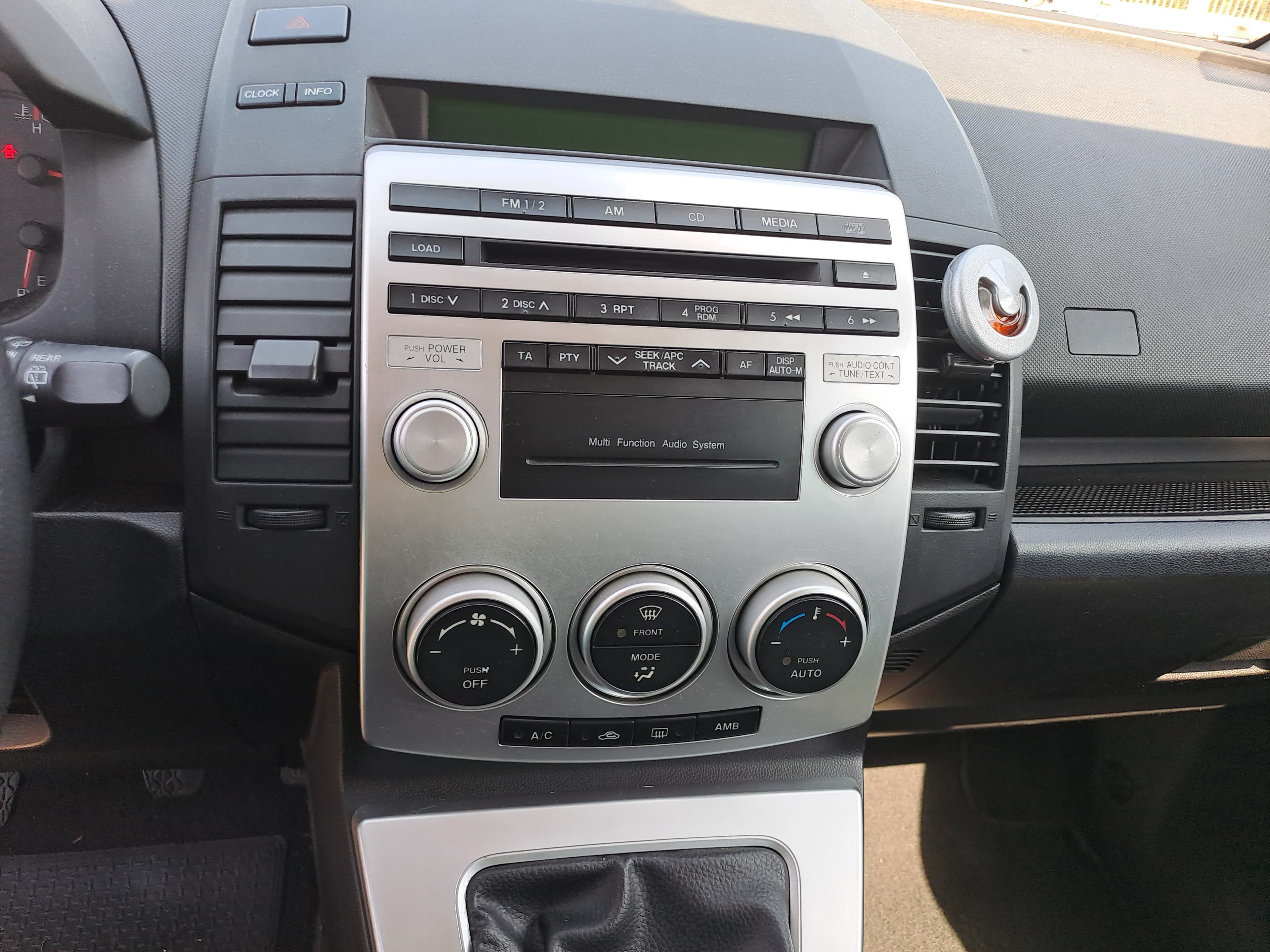 Mazda 5 · Ano 2006 — imagem 20