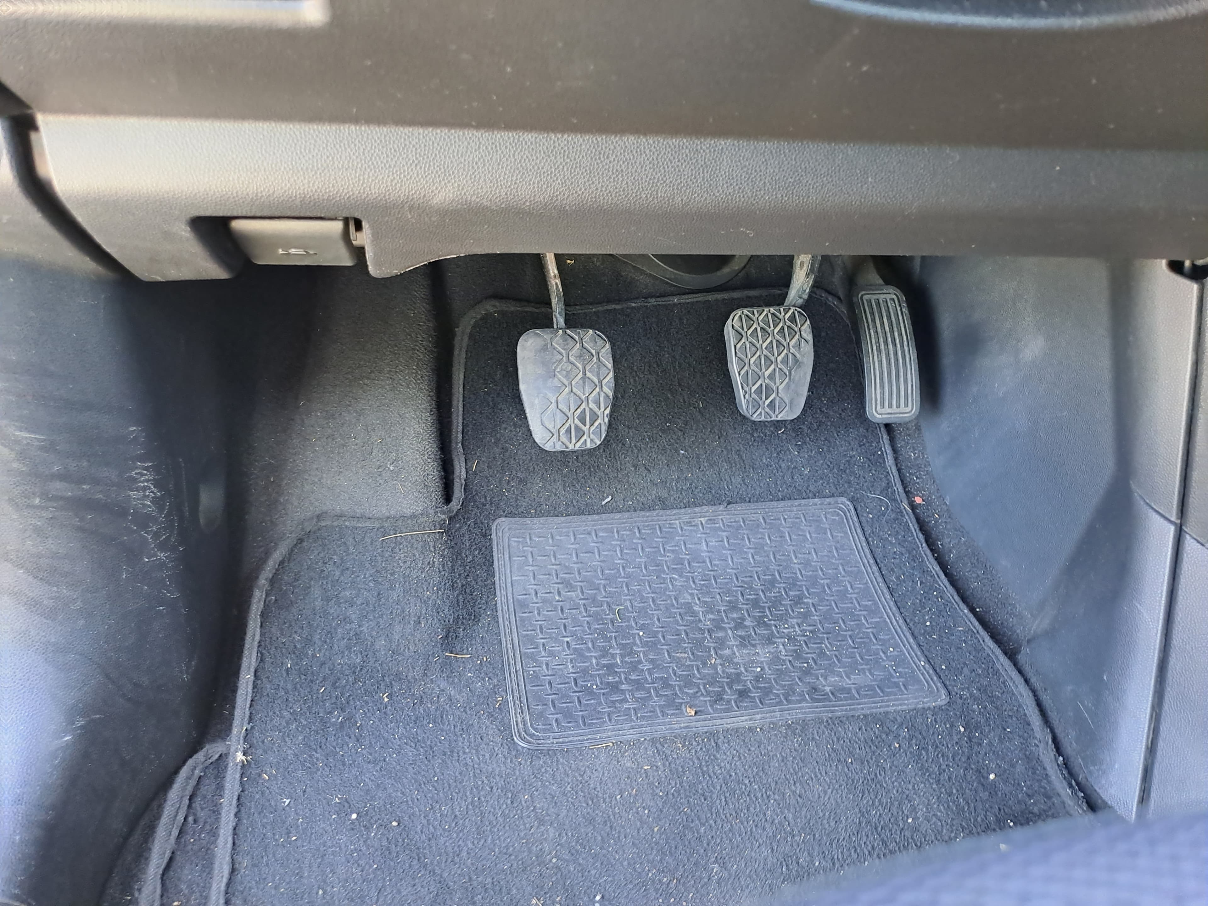 Mazda 5 · Ano 2006 — imagem 18