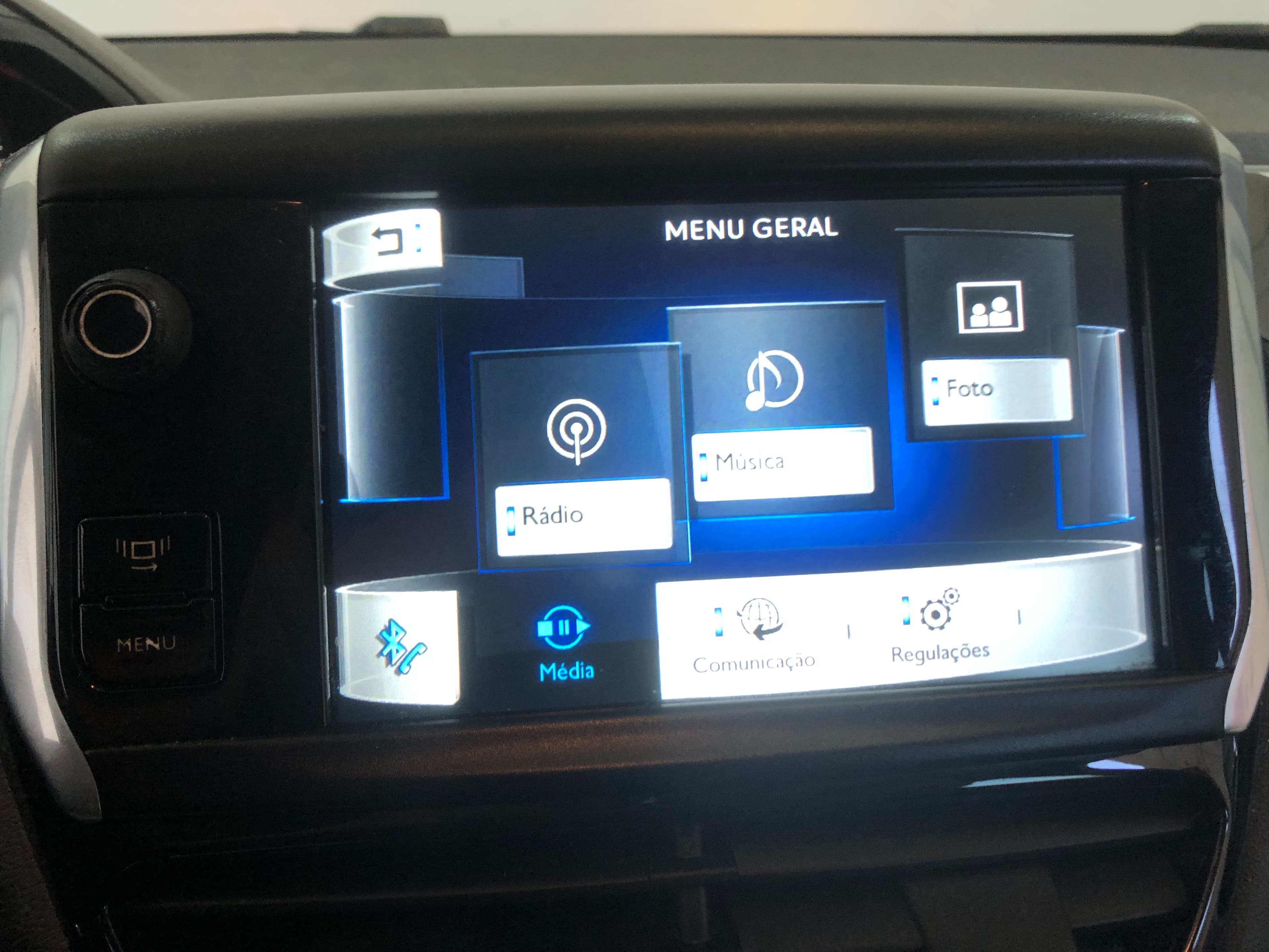 Peugeot 208 · Ano 2013 — imagen 35