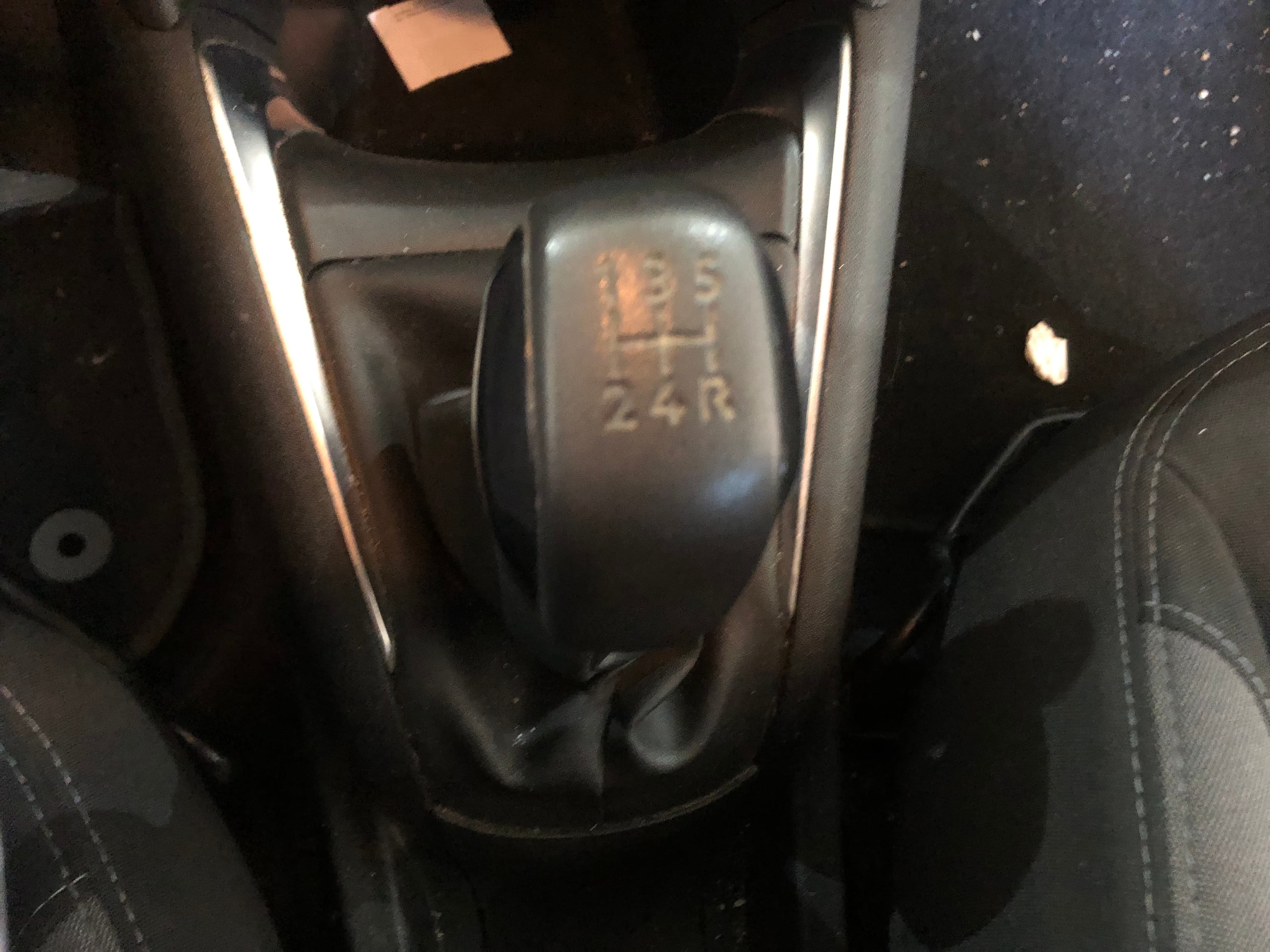 Peugeot 208 · Ano 2013 — imagen 31