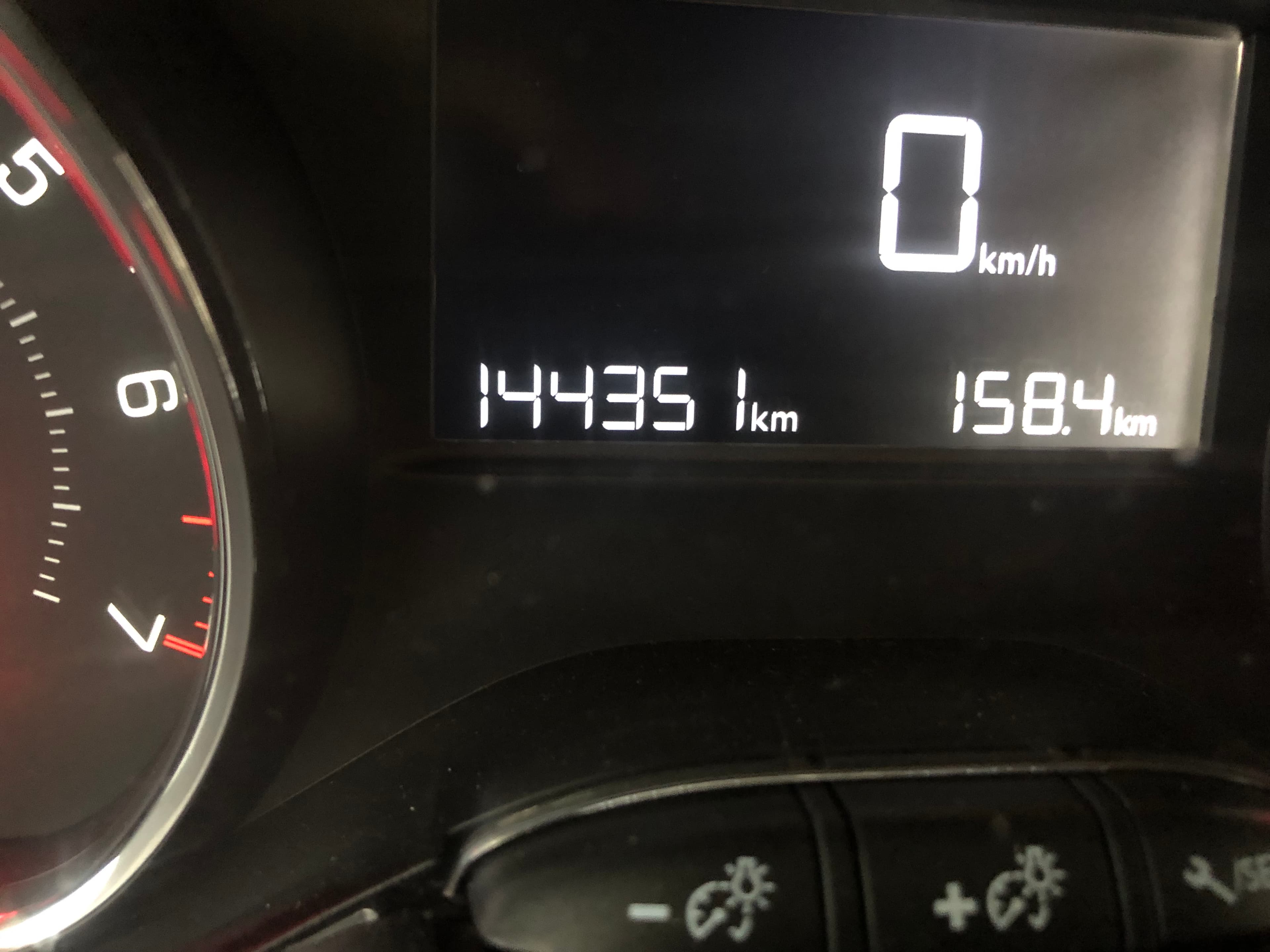 Peugeot 208 · Ano 2013 — imagen 29