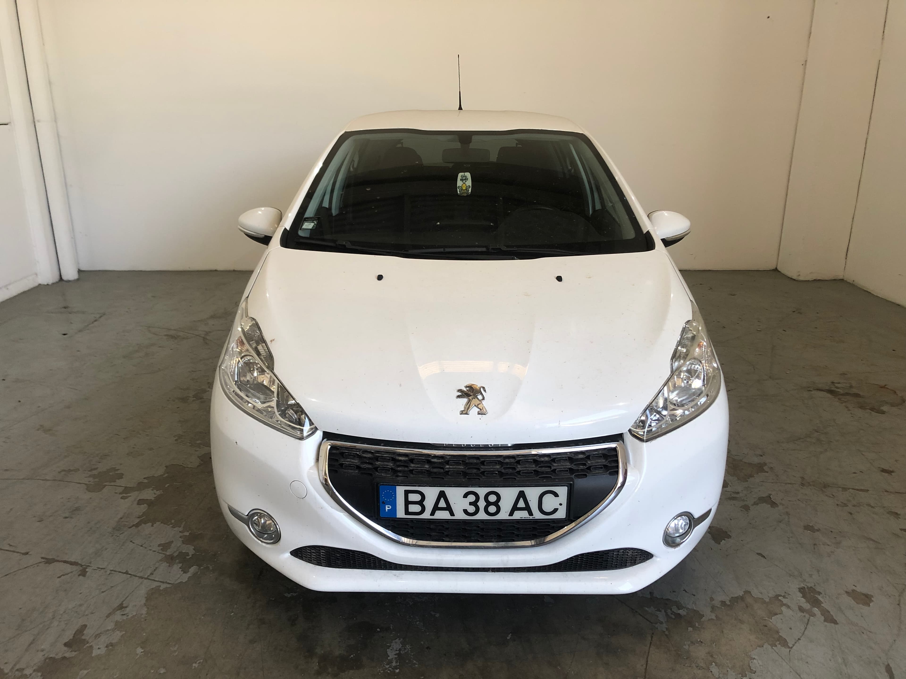 Peugeot 208 · Ano 2013 — imagen 3