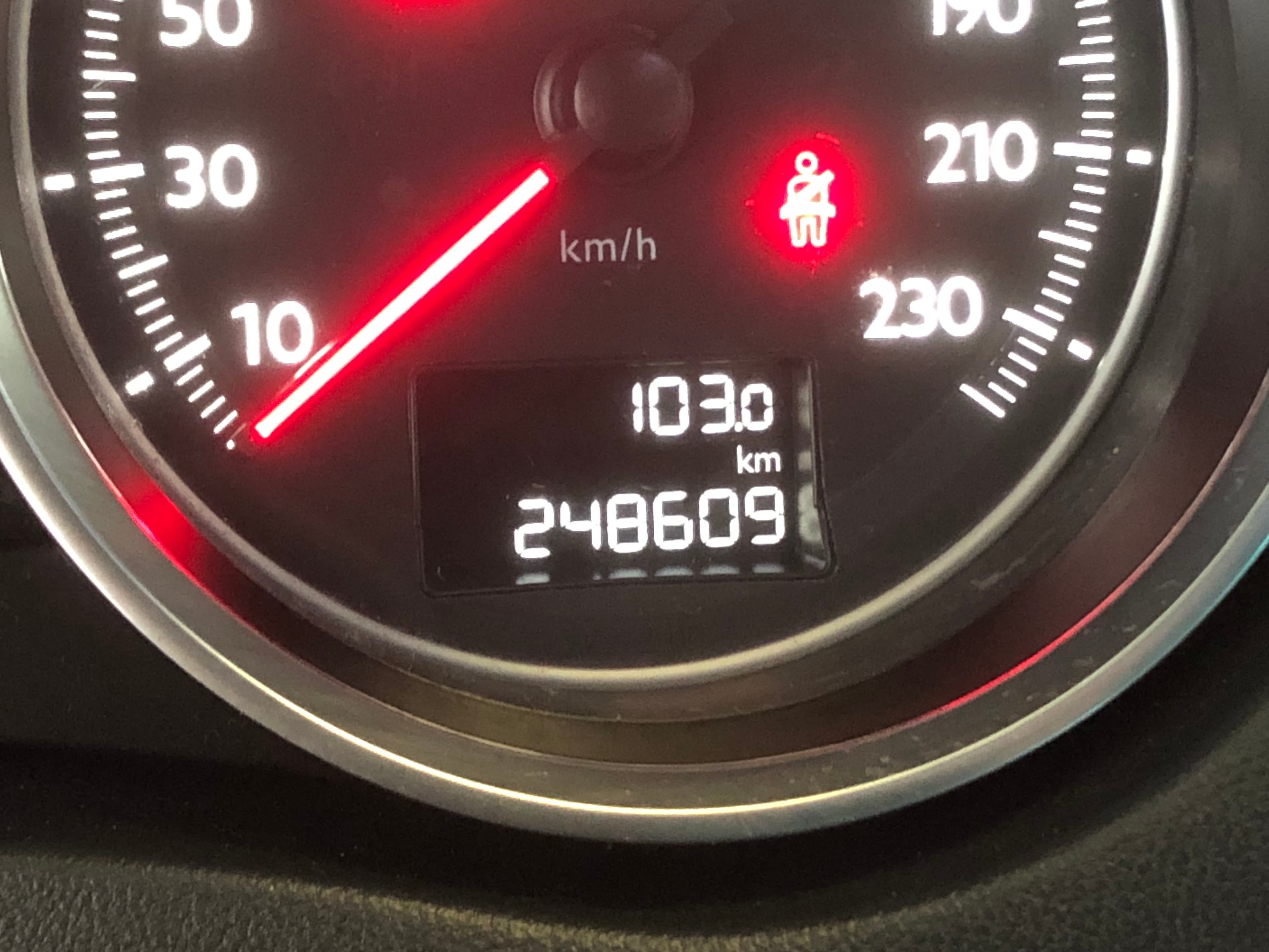 Peugeot 508 RXH Híbrido Diesel · Ano 2012 — imagem 35