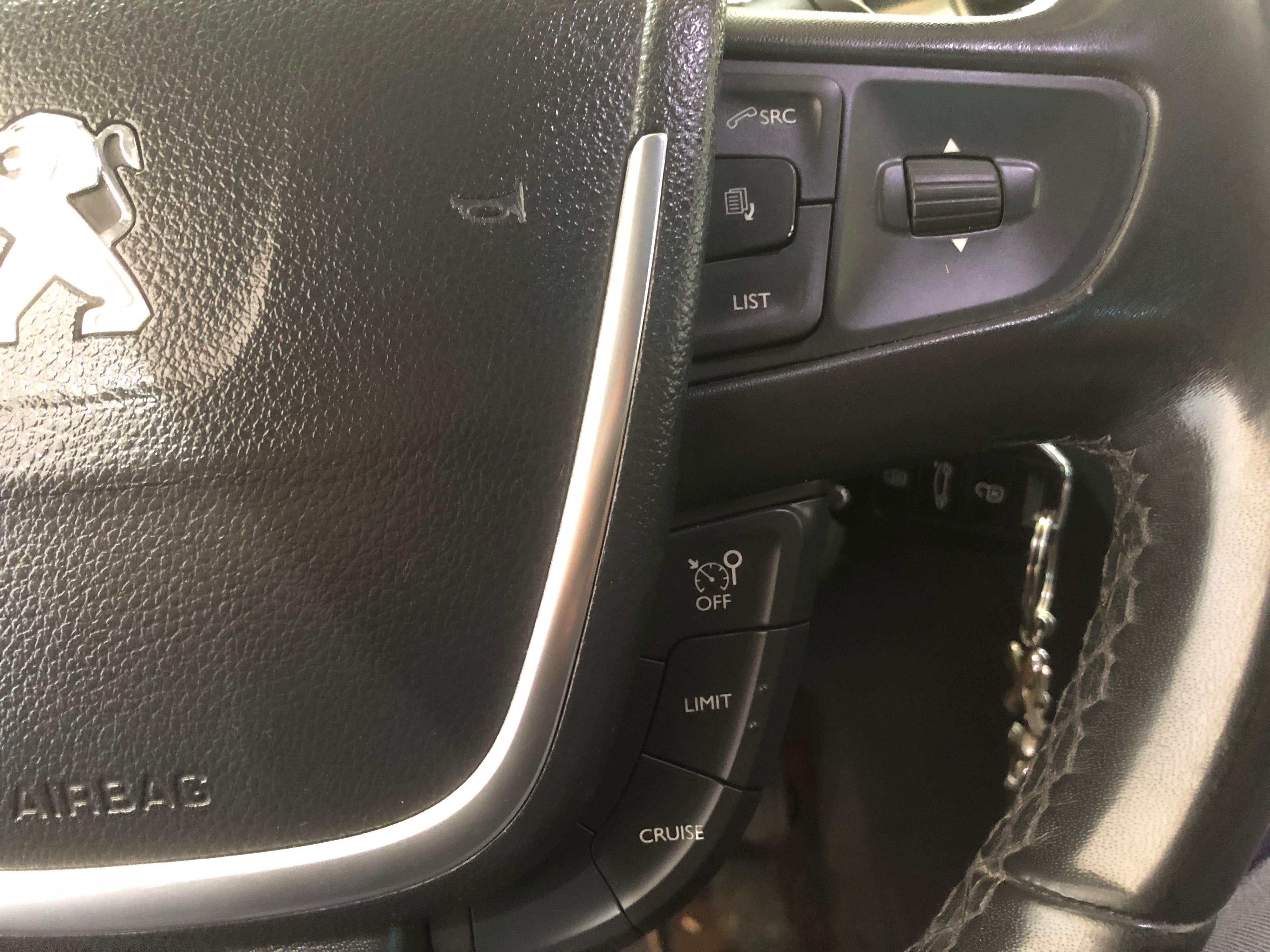 Peugeot 508 RXH Híbrido Diesel · Ano 2012 — imagem 24
