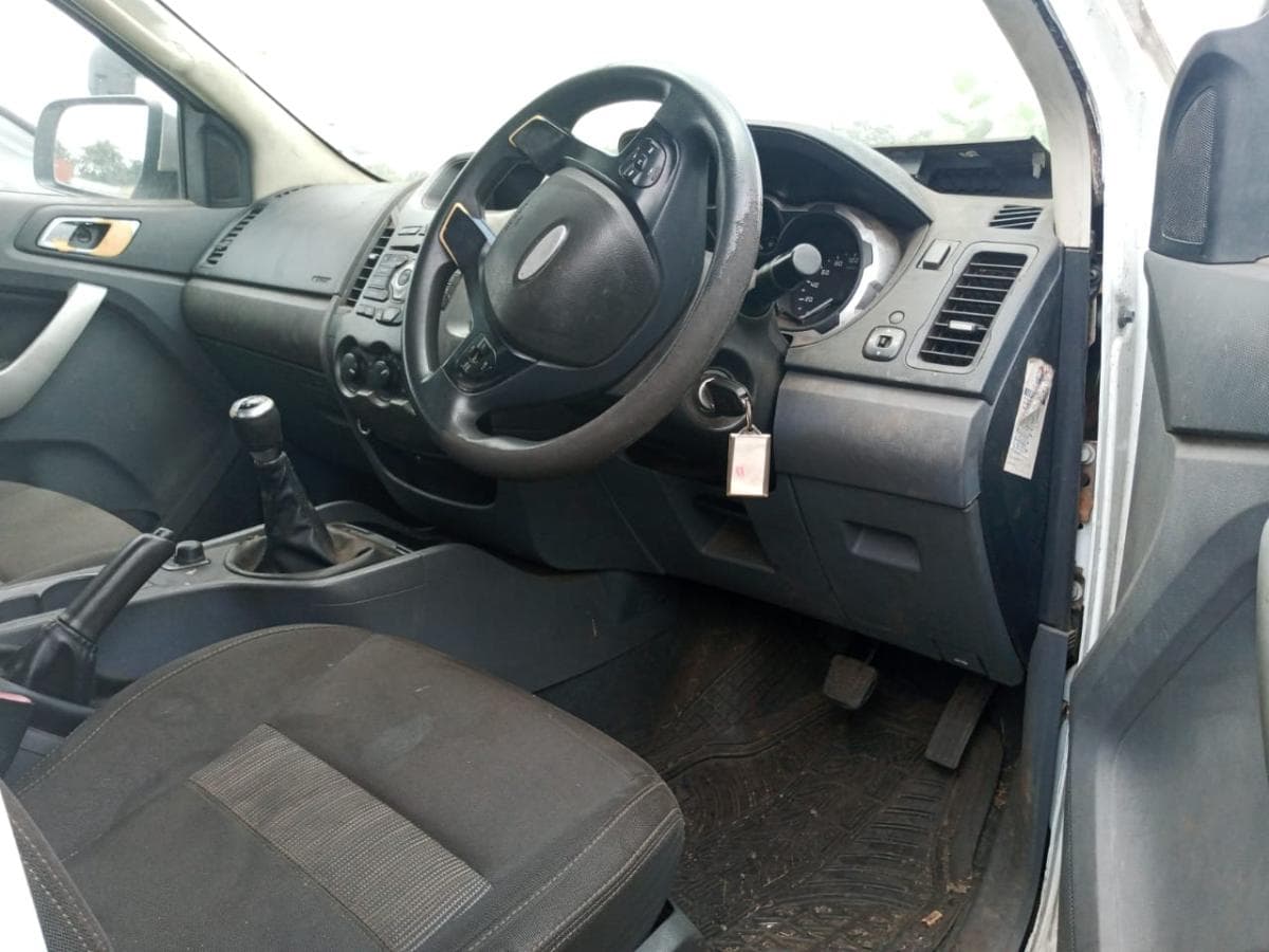 Ford Ranger — image 9
