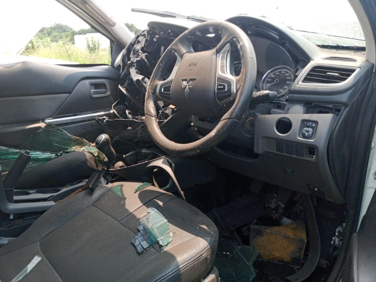 MItsubishi L200 — image 11