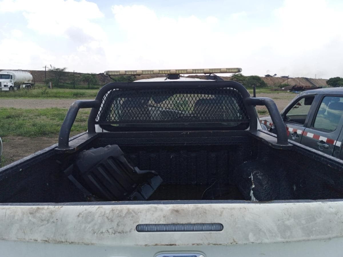 MItsubishi L200 — image 2