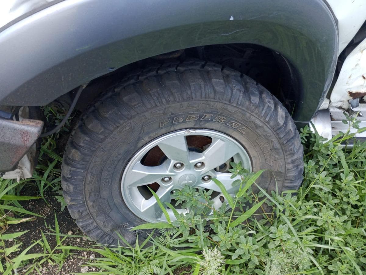 MItsubishi L200 — image 15