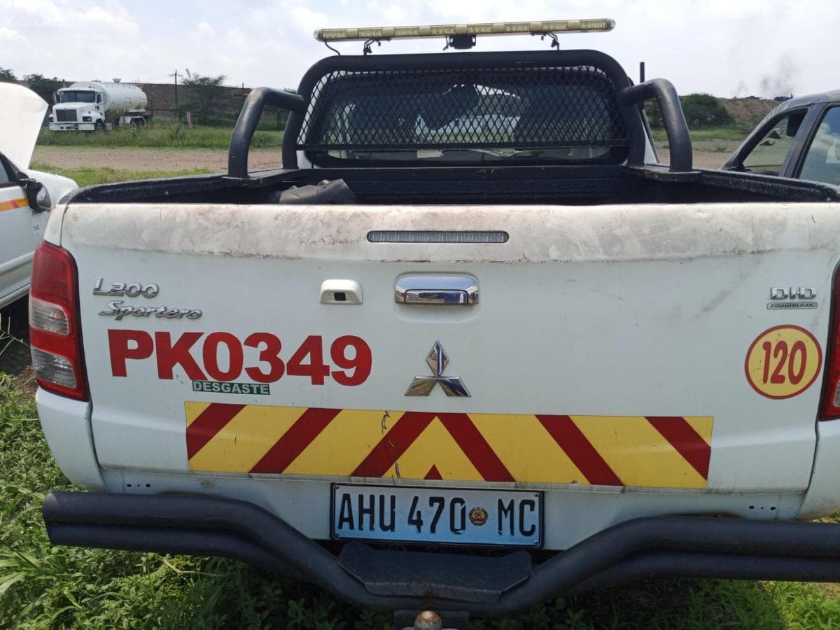 MItsubishi L200 — image 10