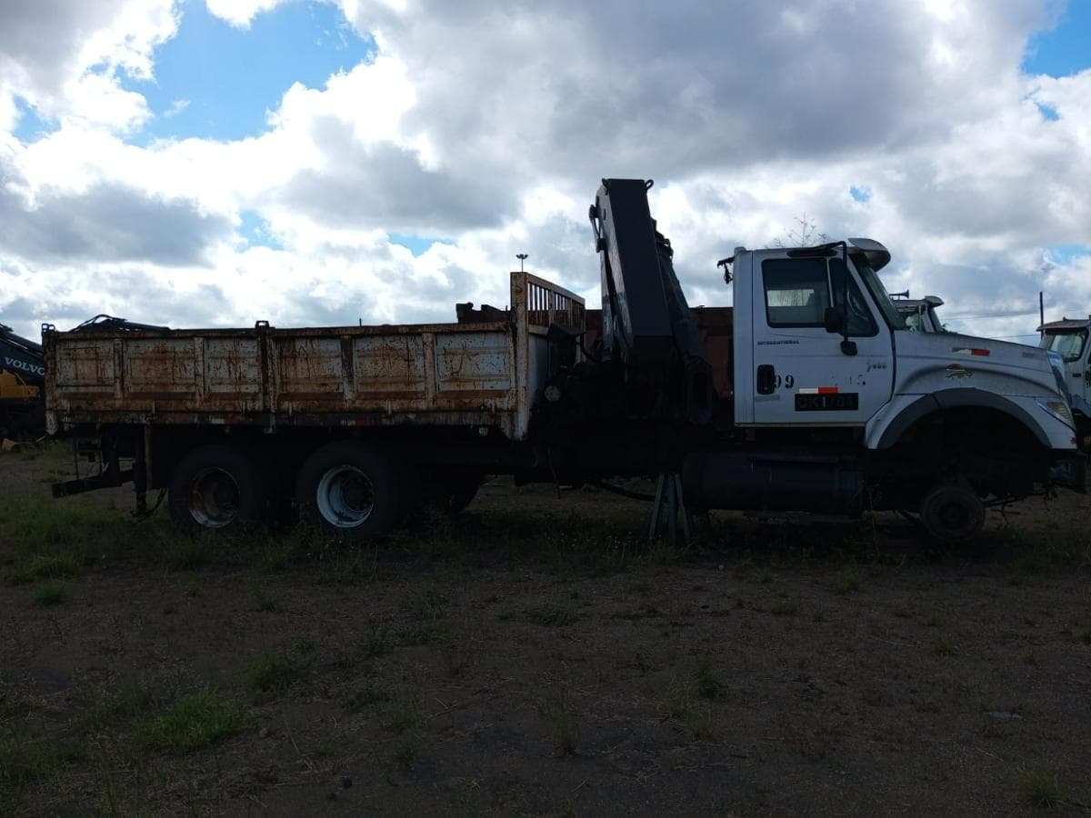 Camiao de marca internacional 7600 SBA 6×4 — imagem 9