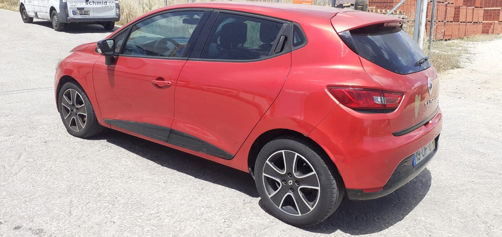 Renault Clio 1.5 DCI · Ano 2013 — imagen 6