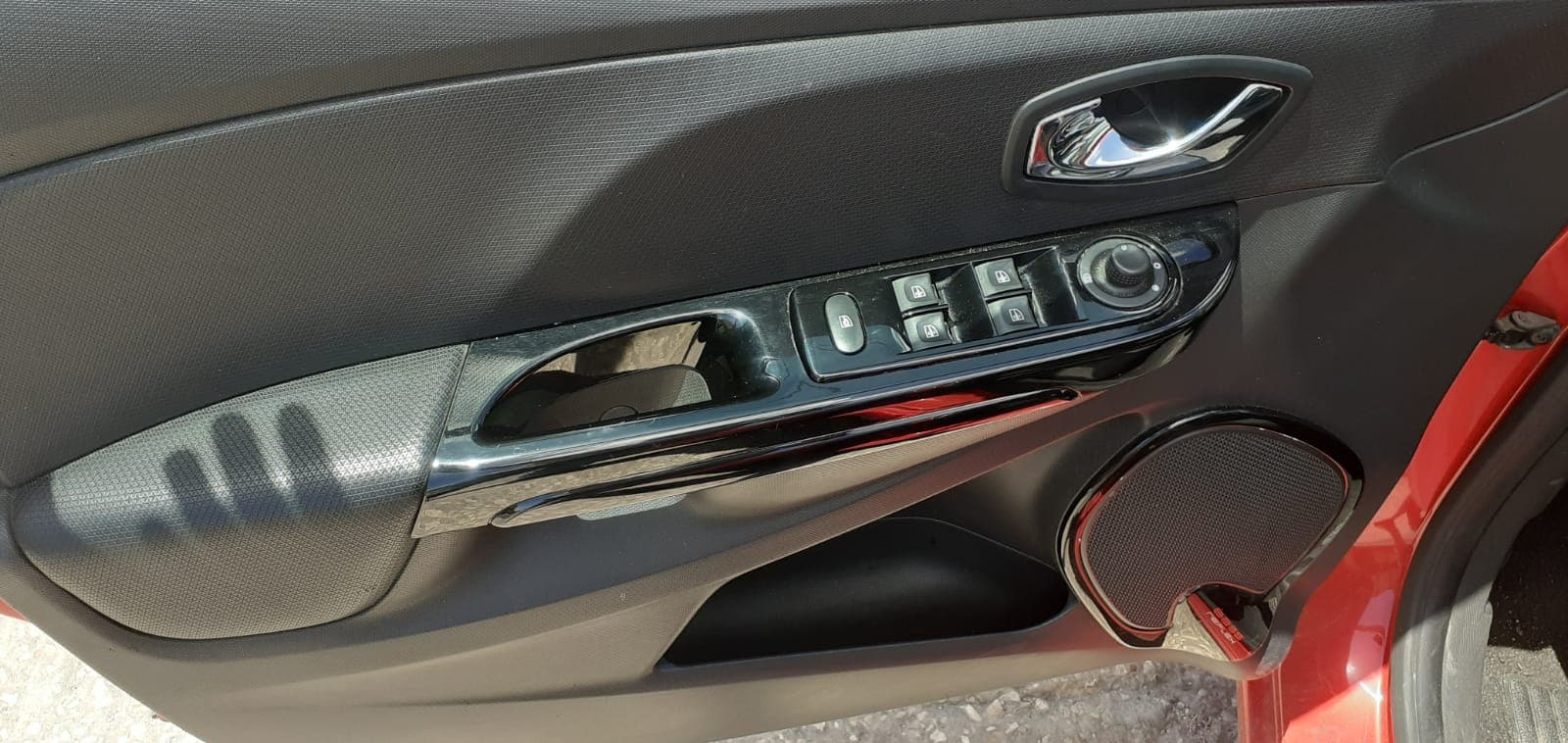 Renault Clio 1.5 DCI · Ano 2013 — imagen 19