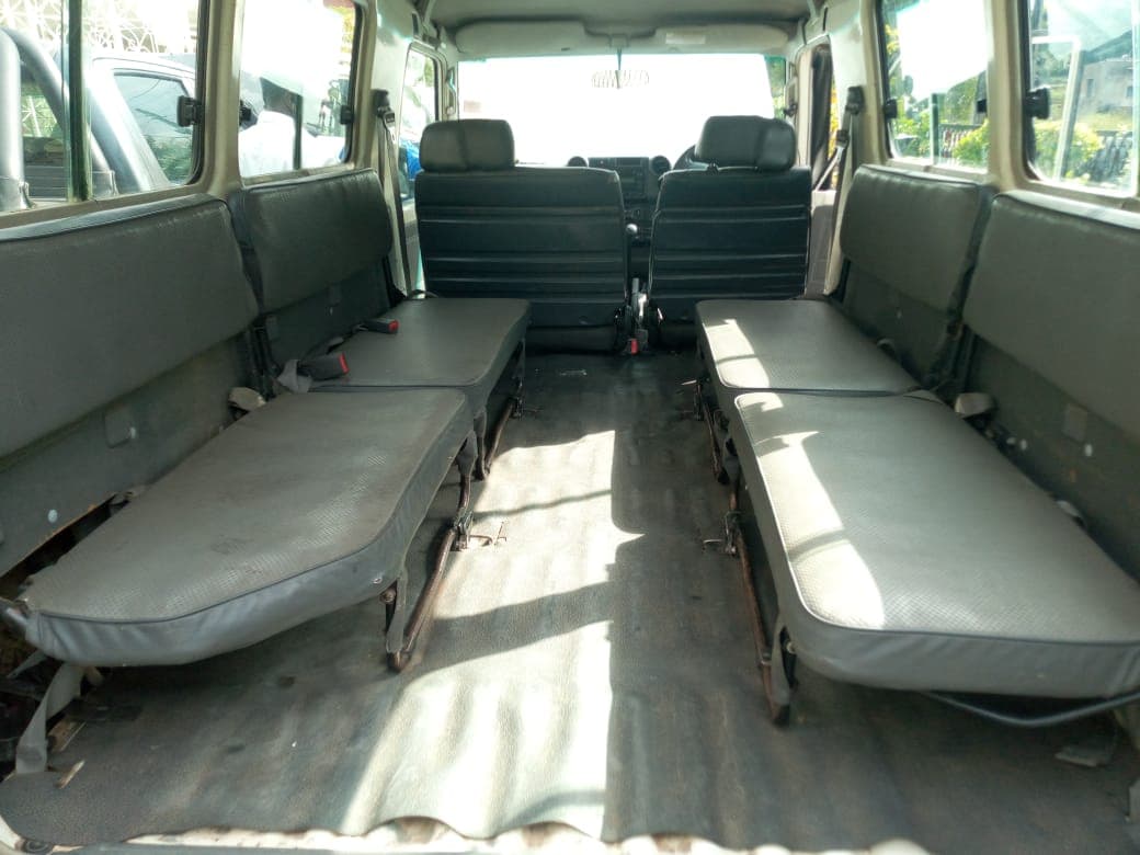 Toyota Landcruiser — imagen 8